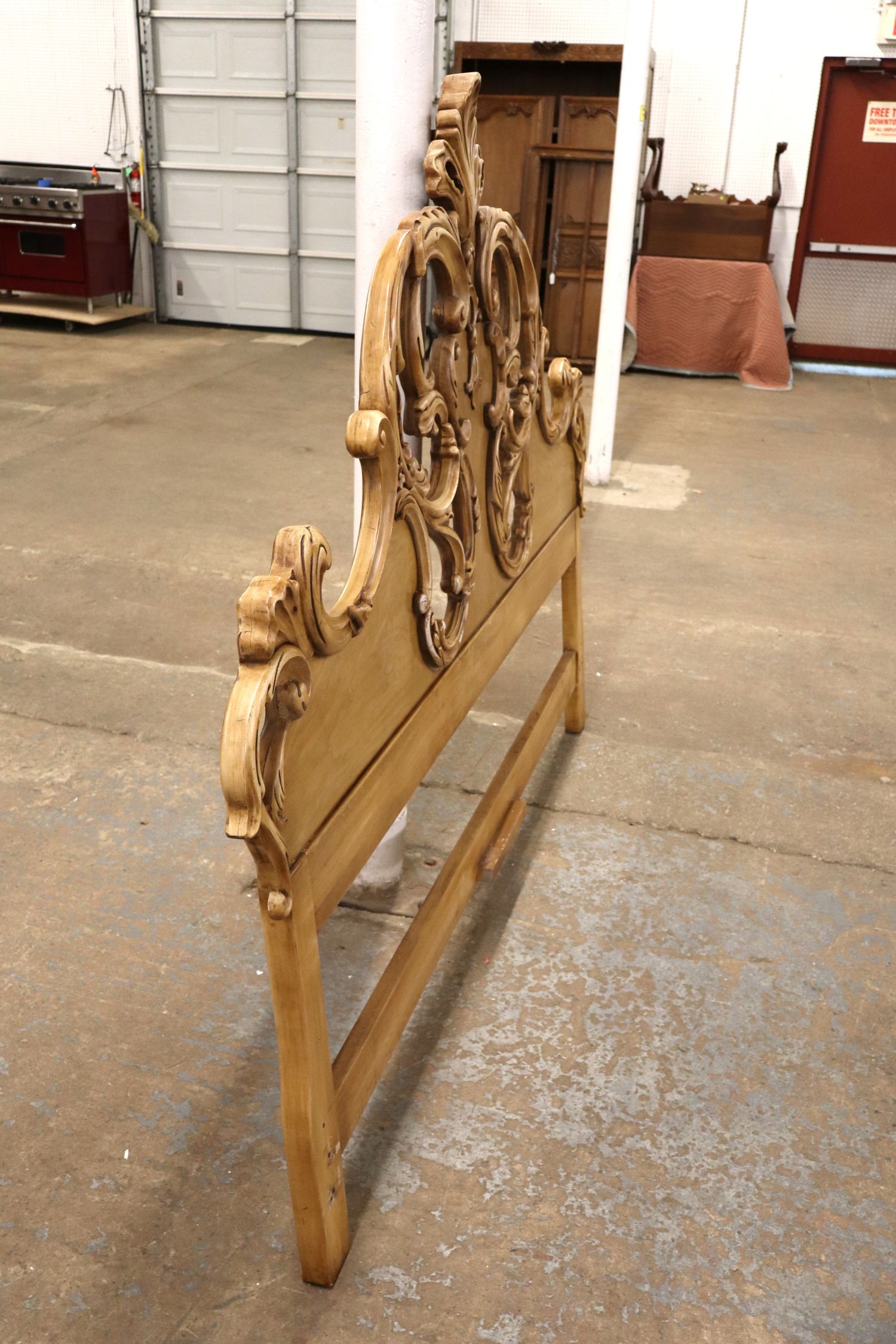 FR Crvd King Headboard Ira A Rose By MPFI Antq Finish