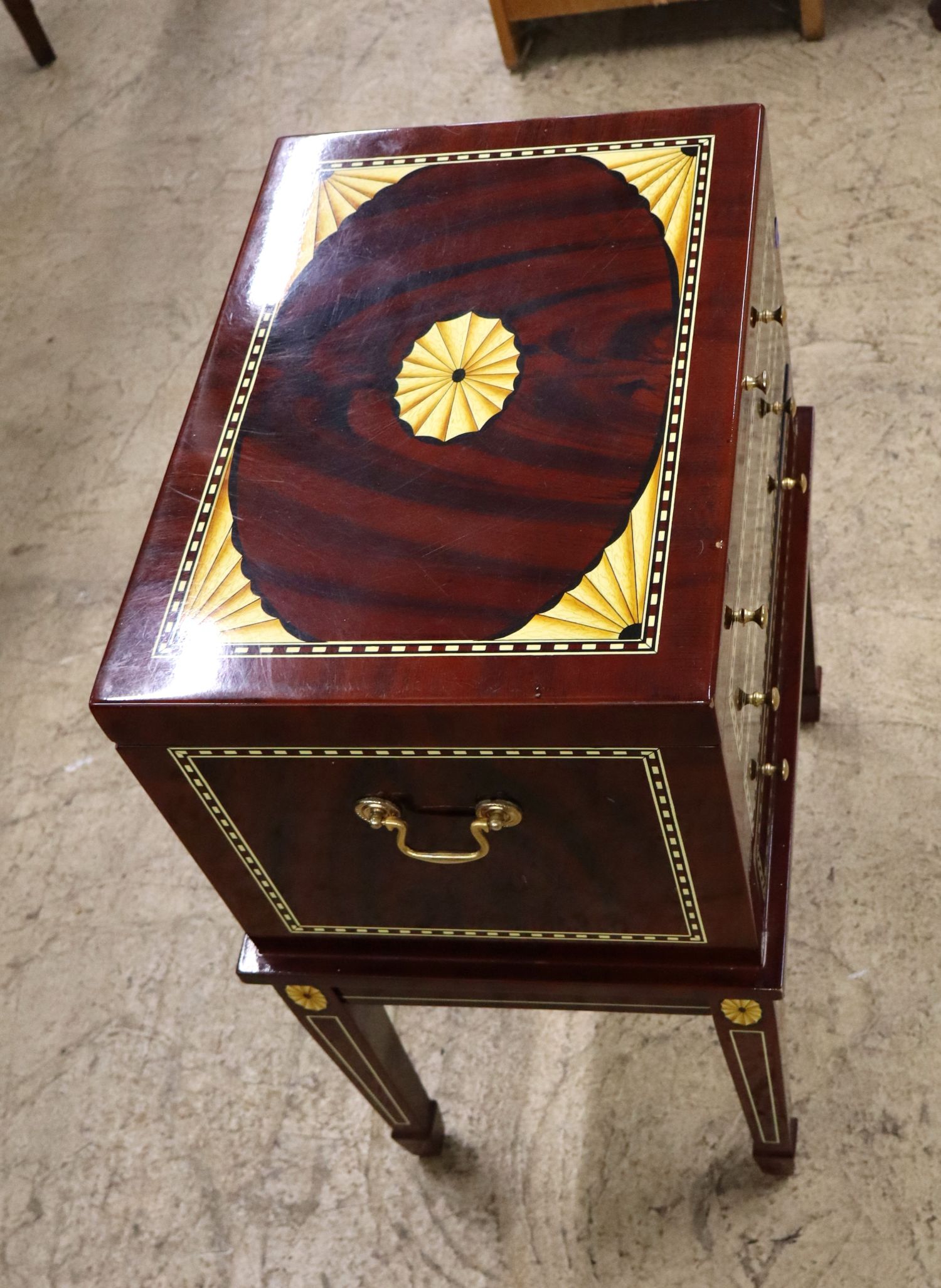 IT Burl Mahog Inlay 1-Dr Lift Top Humidor Orig Fin