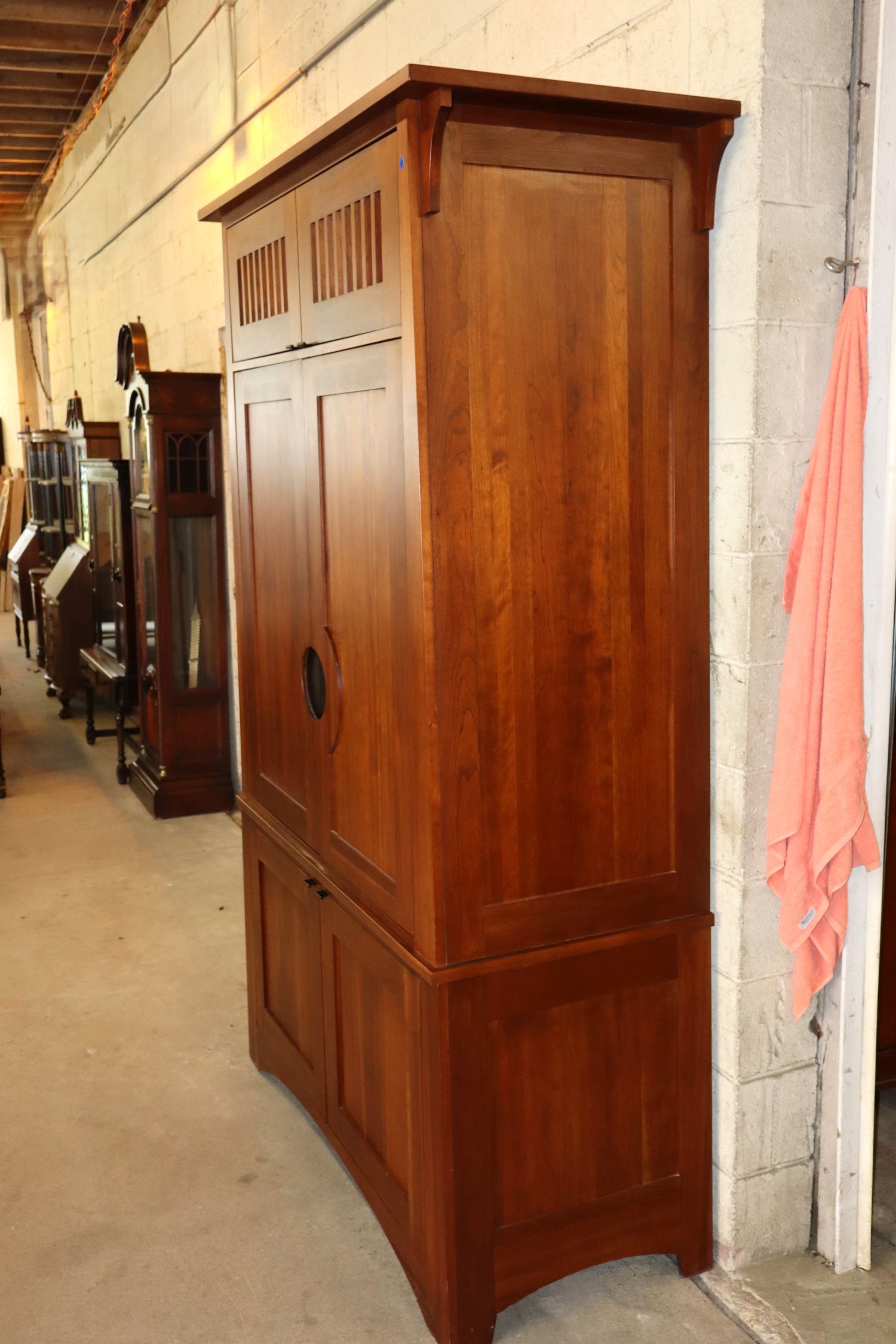Ethan Allen Cherry Arts & Crafts 4-Dr 2pc Bar Cabinet