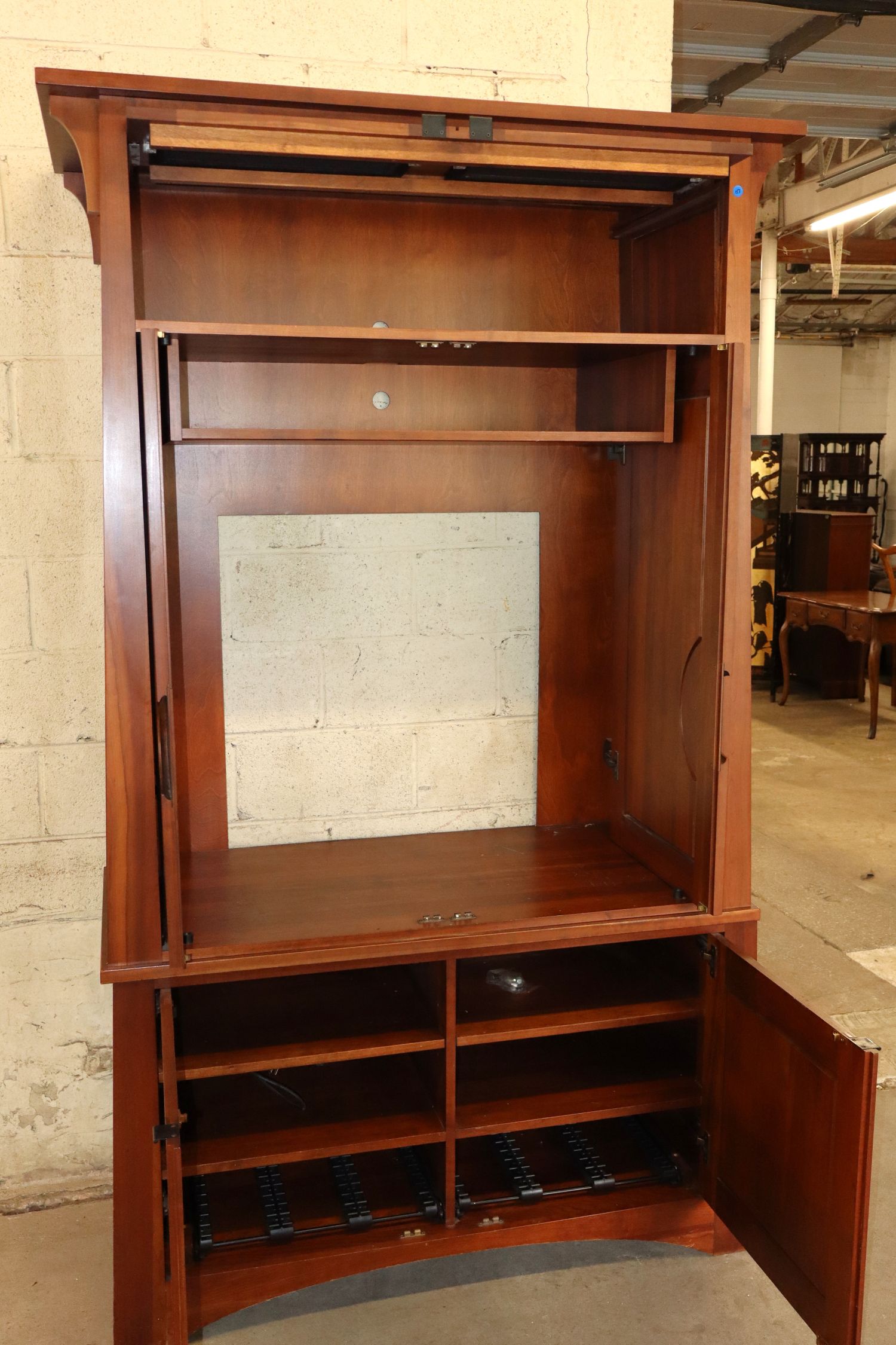 Ethan Allen Cherry Arts & Crafts 4-Dr 2pc Bar Cabinet