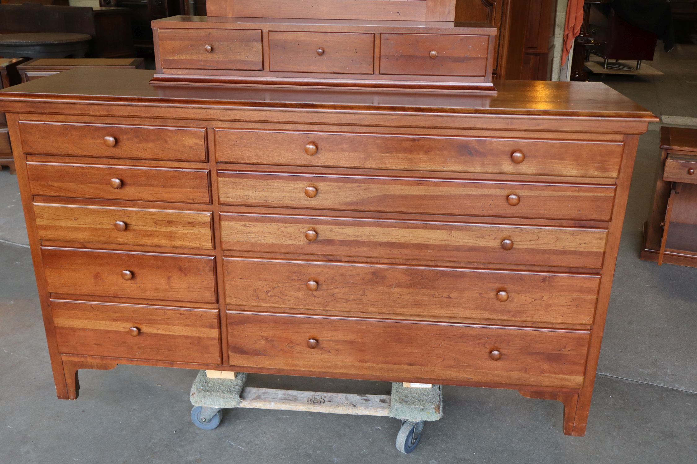 VTG Lane Cherry Low Chest & Bevel Mirr w/Hat Hooks
