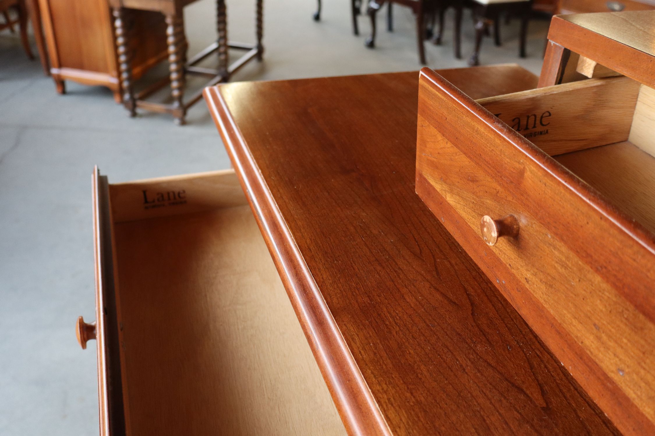 VTG Lane Cherry Low Chest & Bevel Mirr w/Hat Hooks