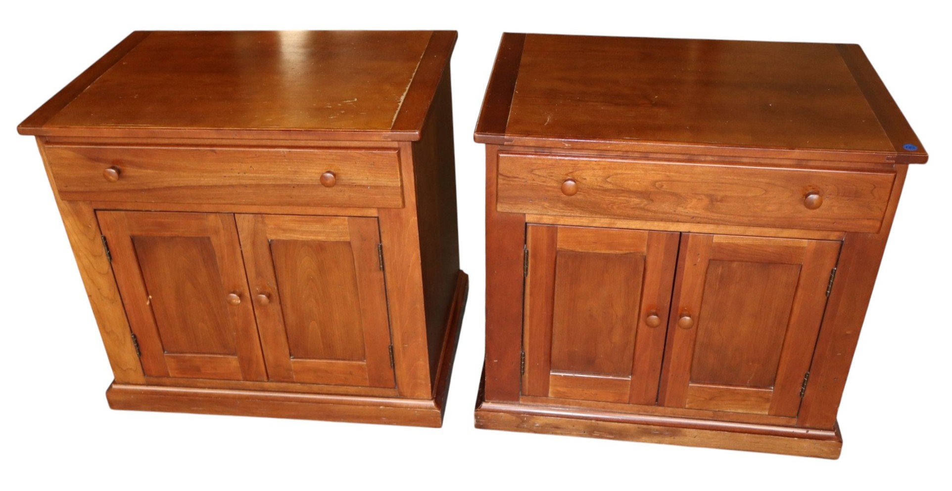 Pr VTG Lane Furniture Cherry Nightstands Orig Fin