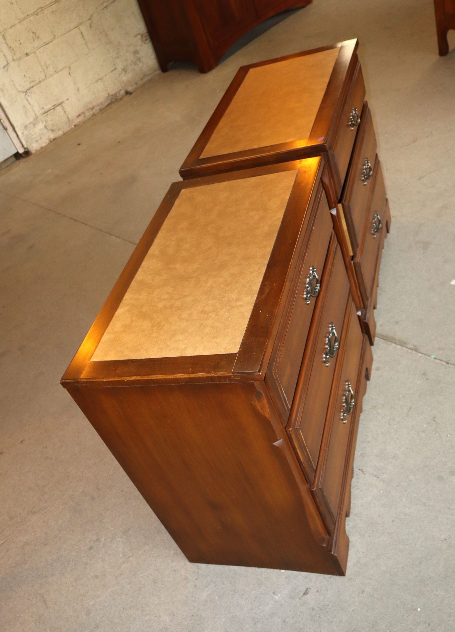 Pr VTG Taylor Jamestown LT Walnut Chests Orig Fin