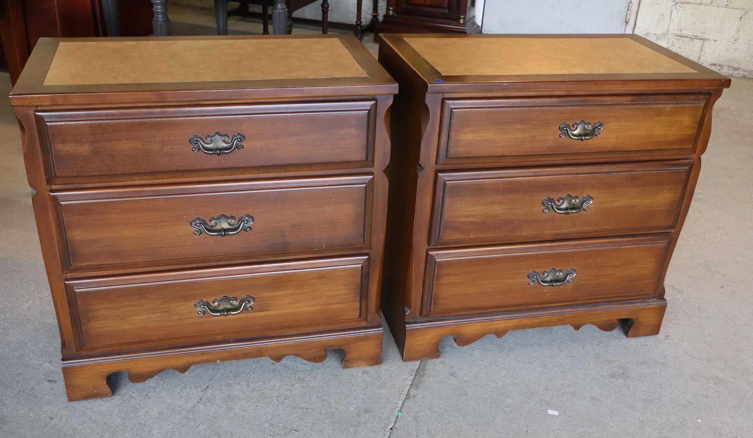 Pr VTG Taylor Jamestown LT Walnut Chests Orig Fin
