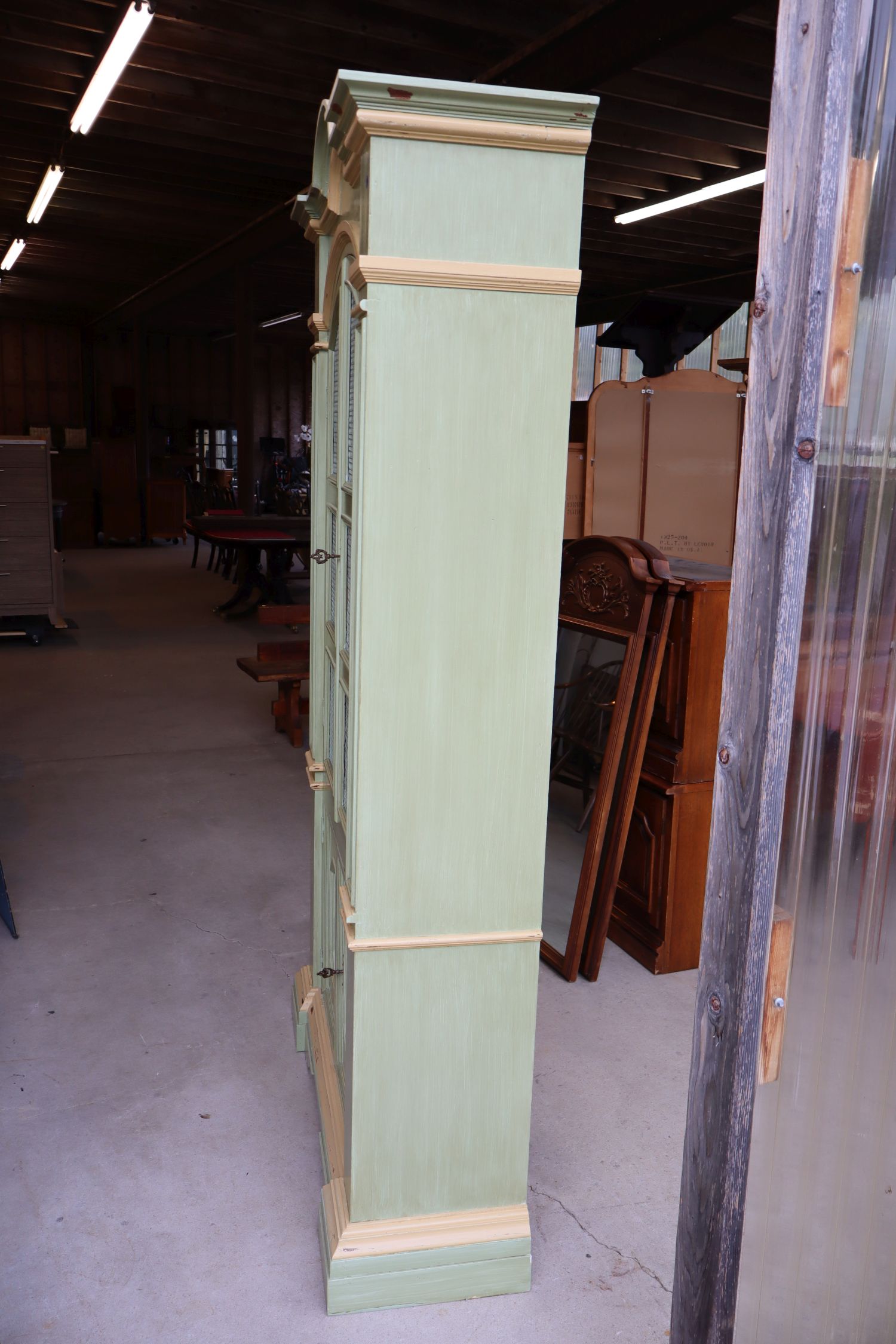Bambergers Country FR IT Wire Mesh Green Cabinet