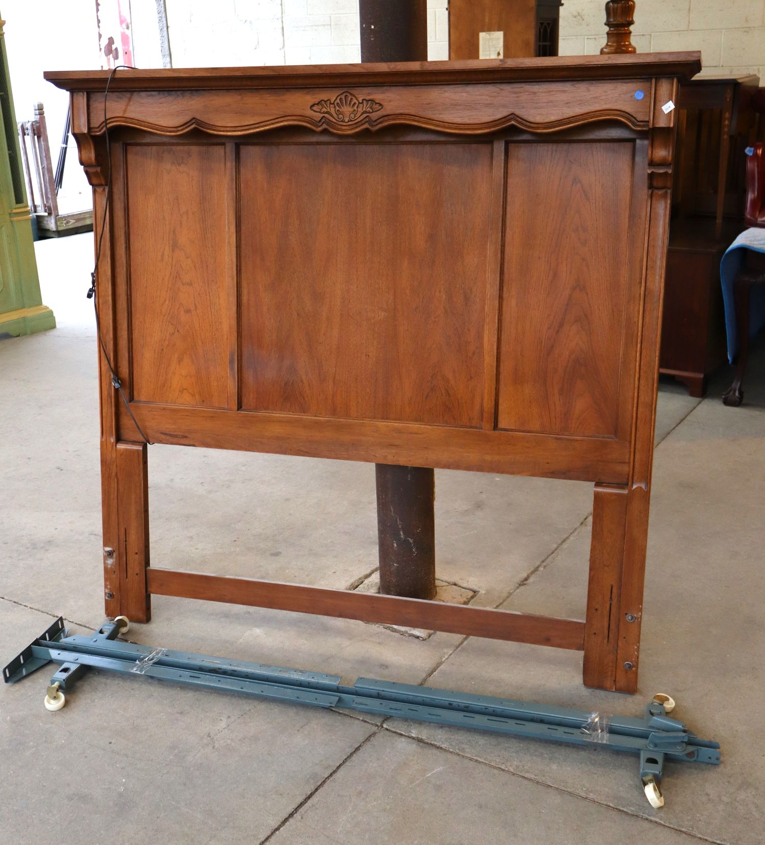 VTG Lighted Walnut Queen Size Headboard Orig Finish