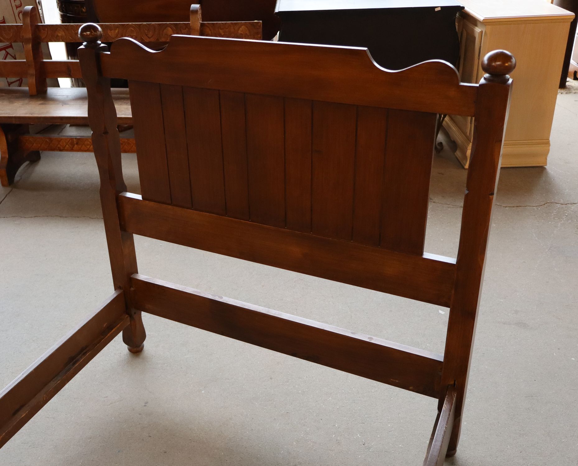 Vintage walnut finish day bed with wood rails