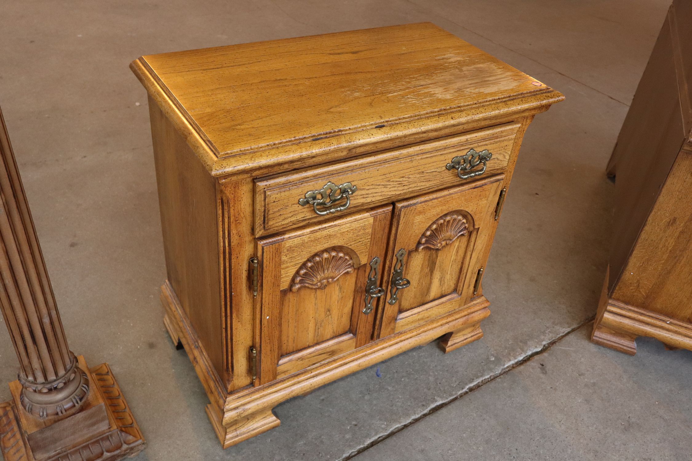 VTG Oak Finish 1-Dr 2-Door Nightstand Orig Finish