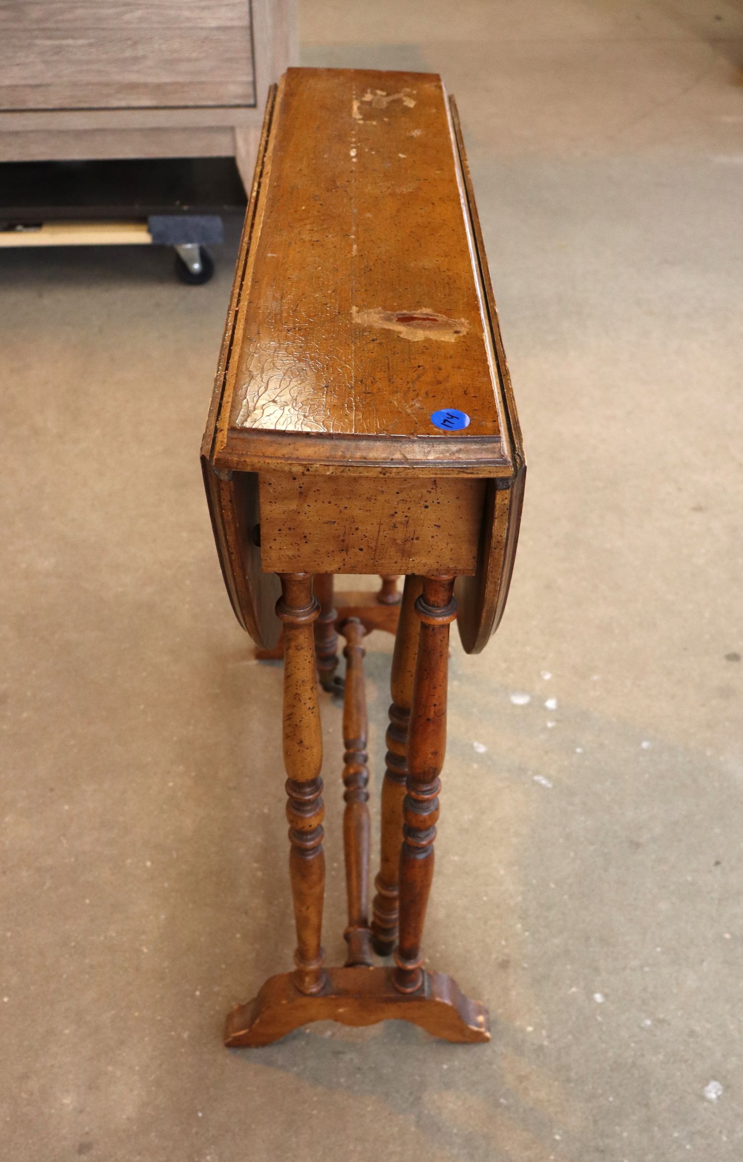 Petite Semi Antq Drop Leaf Gateleg Table Orig Fin