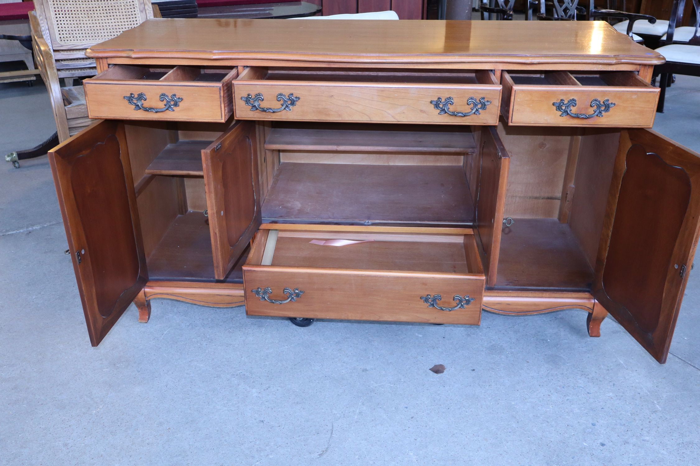 VTG FR Provincial 4-Dr 4-Dr Cherry Buffet Orig Fin