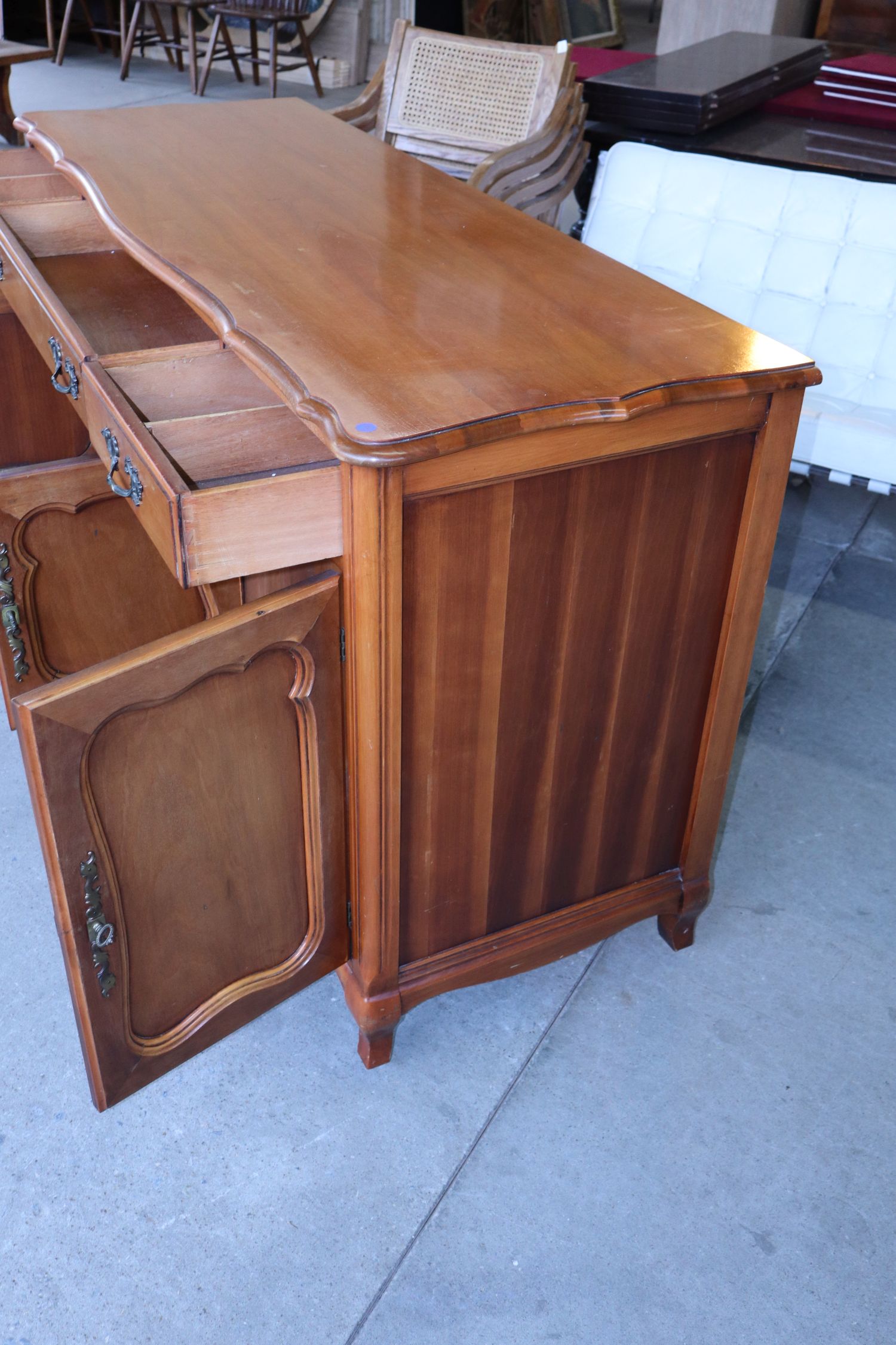 VTG FR Provincial 4-Dr 4-Dr Cherry Buffet Orig Fin