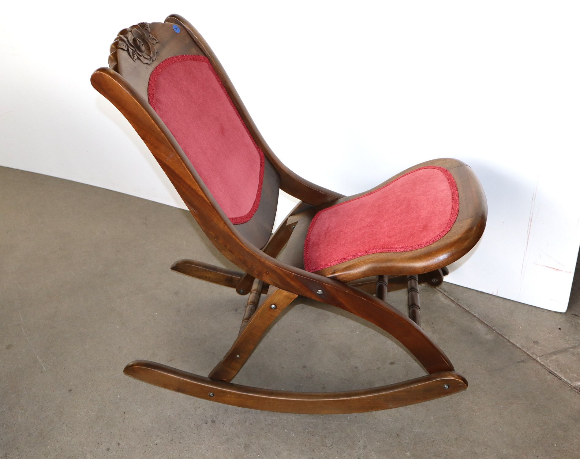 VTG Rose Crvd Mahog Folding Rocking Chair Orig Fin