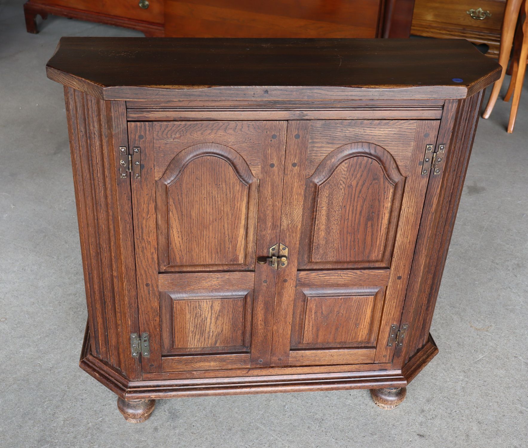 VTG 2-Door Oak Walnut Console Cabinet Bun Feet Orig