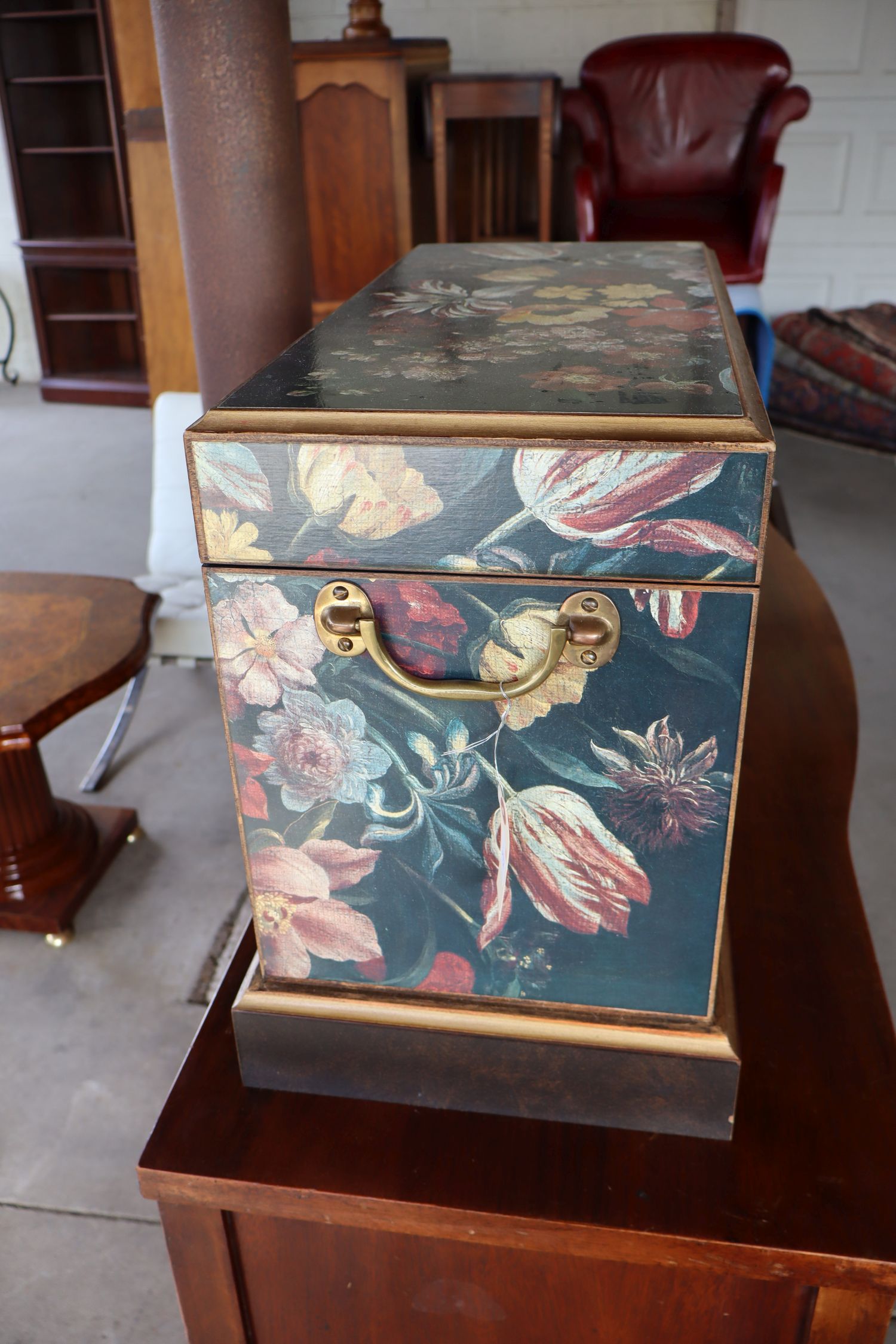 Asian Insp Lift Top Storage Box Custom Chest Coll