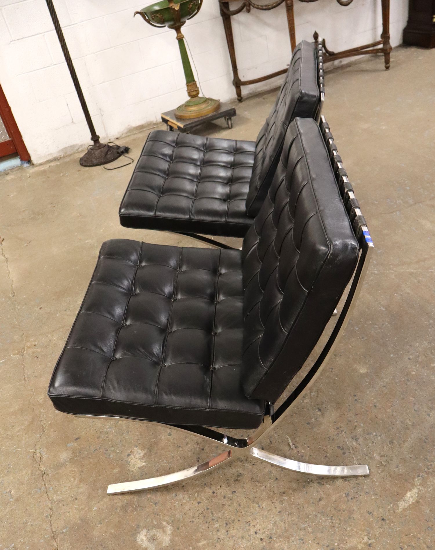 Pr MCM Barcelona Chairs Orig Blk Button Tuft Leather