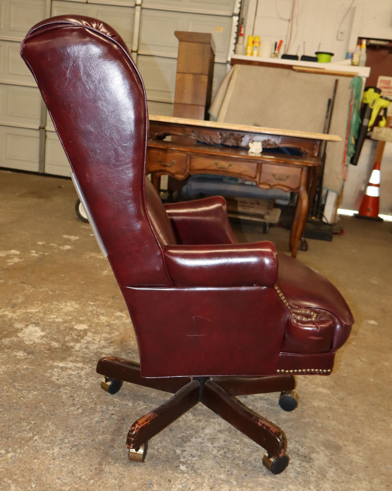 Quality Leather Swivel Adjustable Office Chair