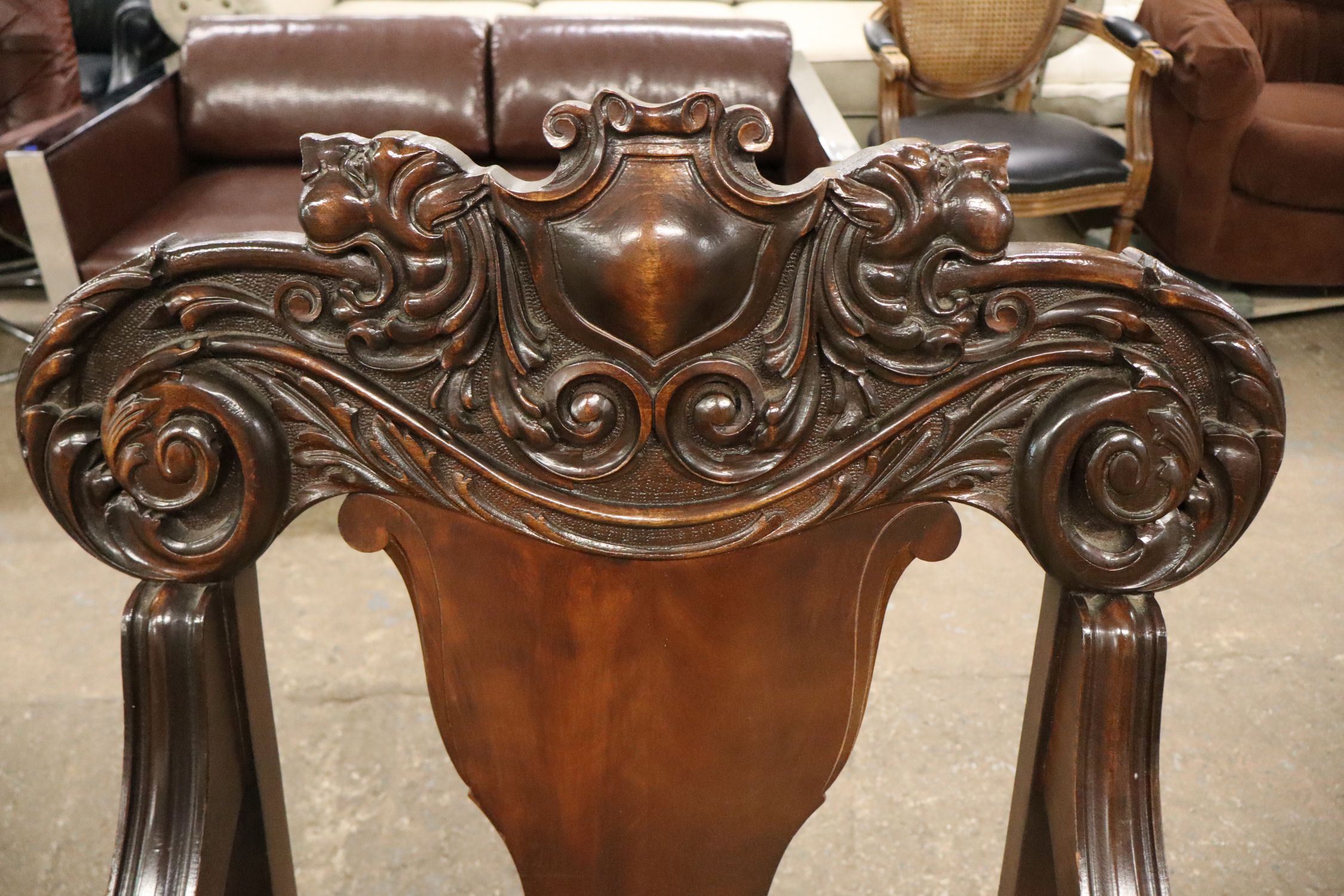 Pr Antq Lion Head Crvd Mah Arm Chairs Attr Horner
