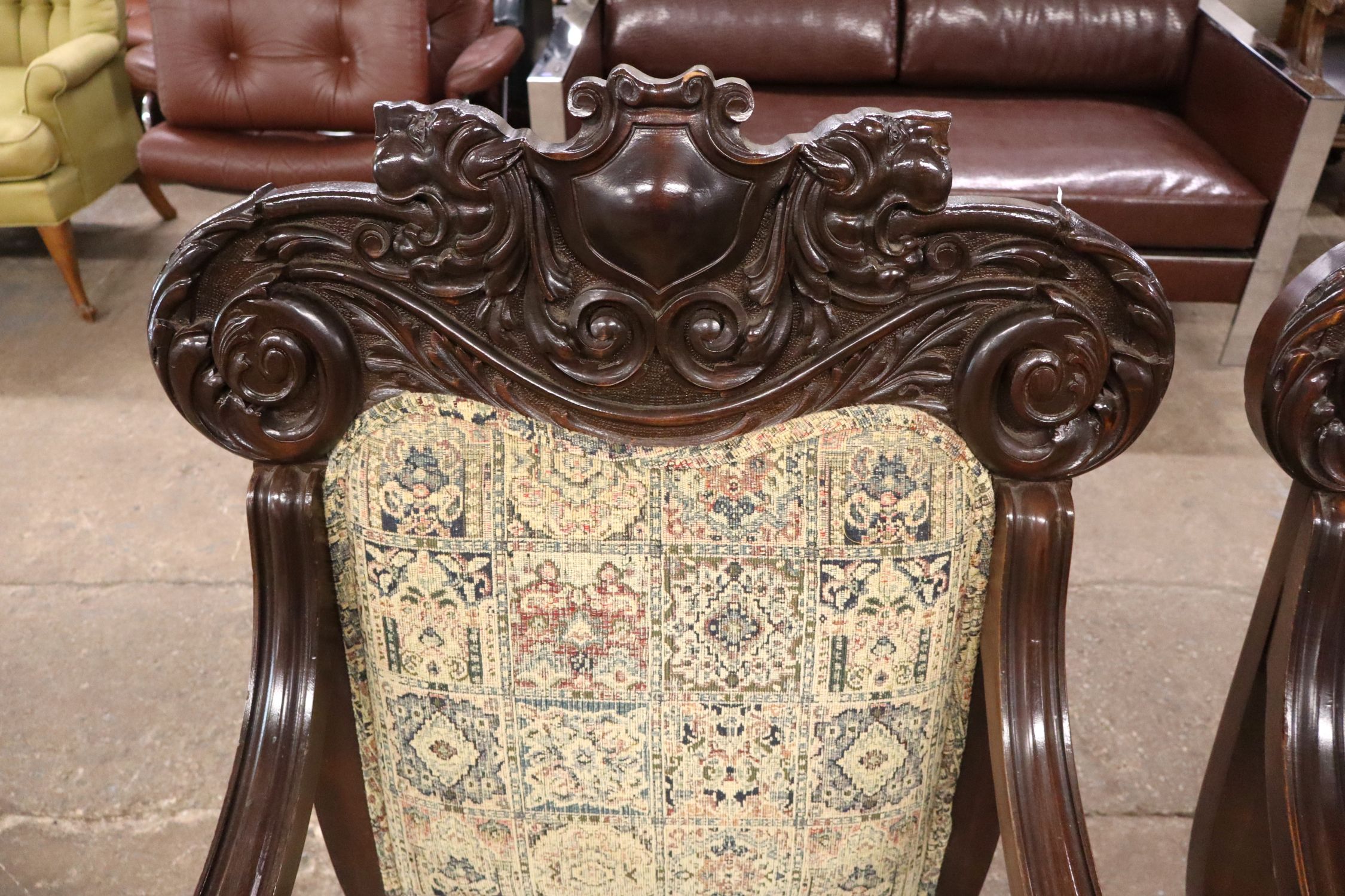 Pr Antq Lion Head Crvd Mah Arm Chairs Attr Horner