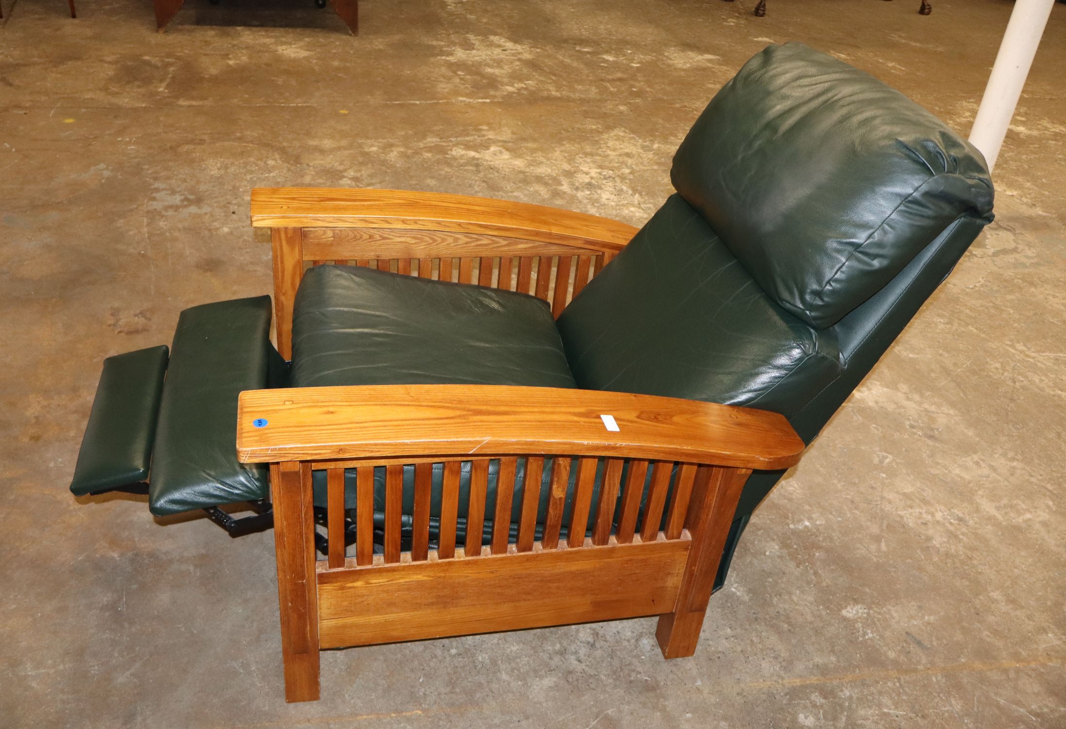 Barca Arts & Crafts Oak Leather Recliner Orig