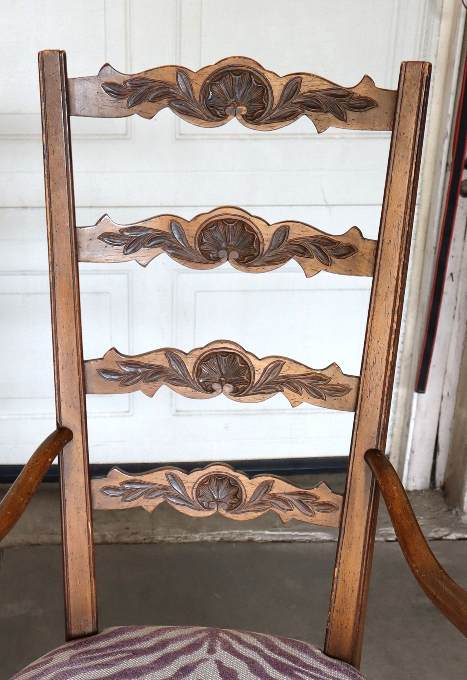 Pr Vtg FR Shell Crvd Ladder Back Arm Chairs