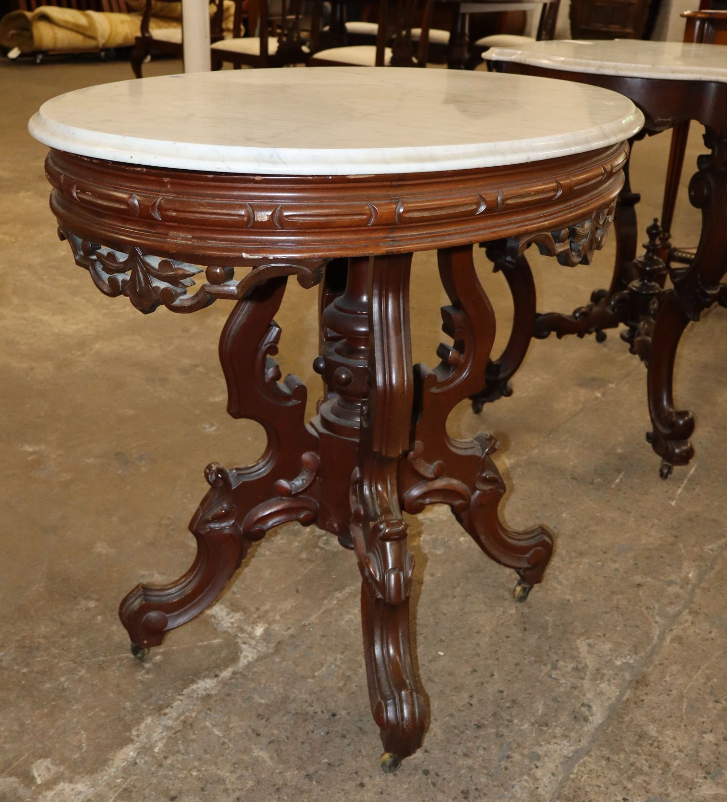 Antq Victorian Walnut Oval Marble Top Table (48/49)