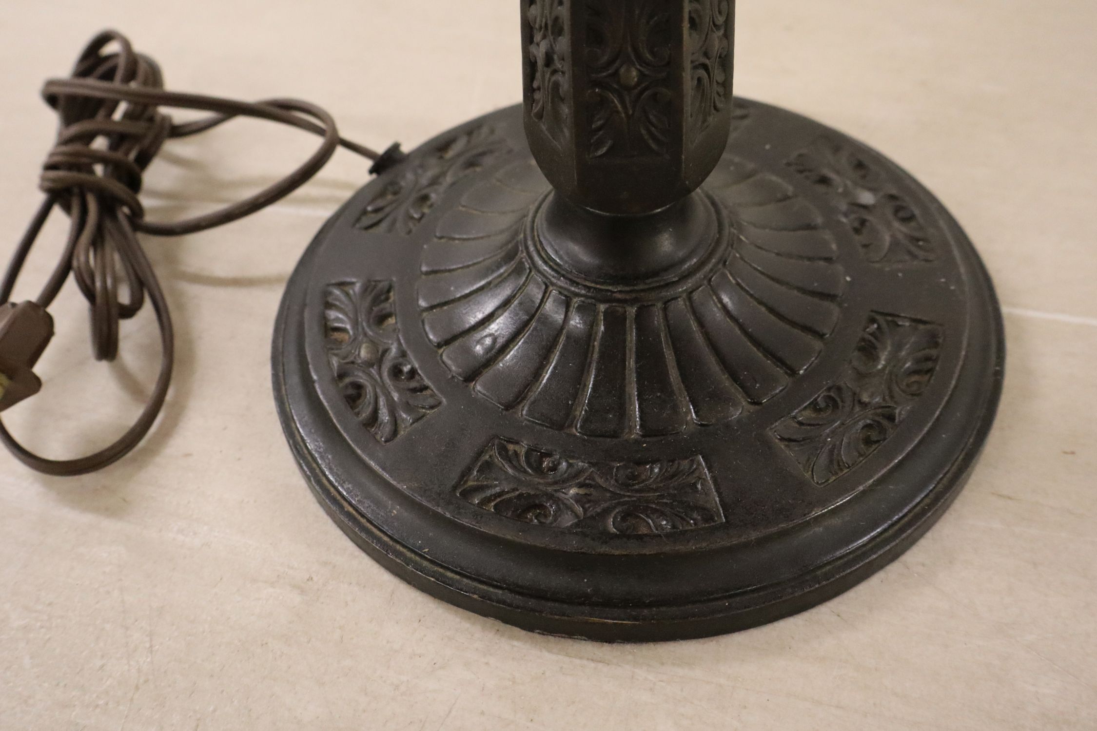 Tiffany Style Lead Glass Table Lamp Bronze Base