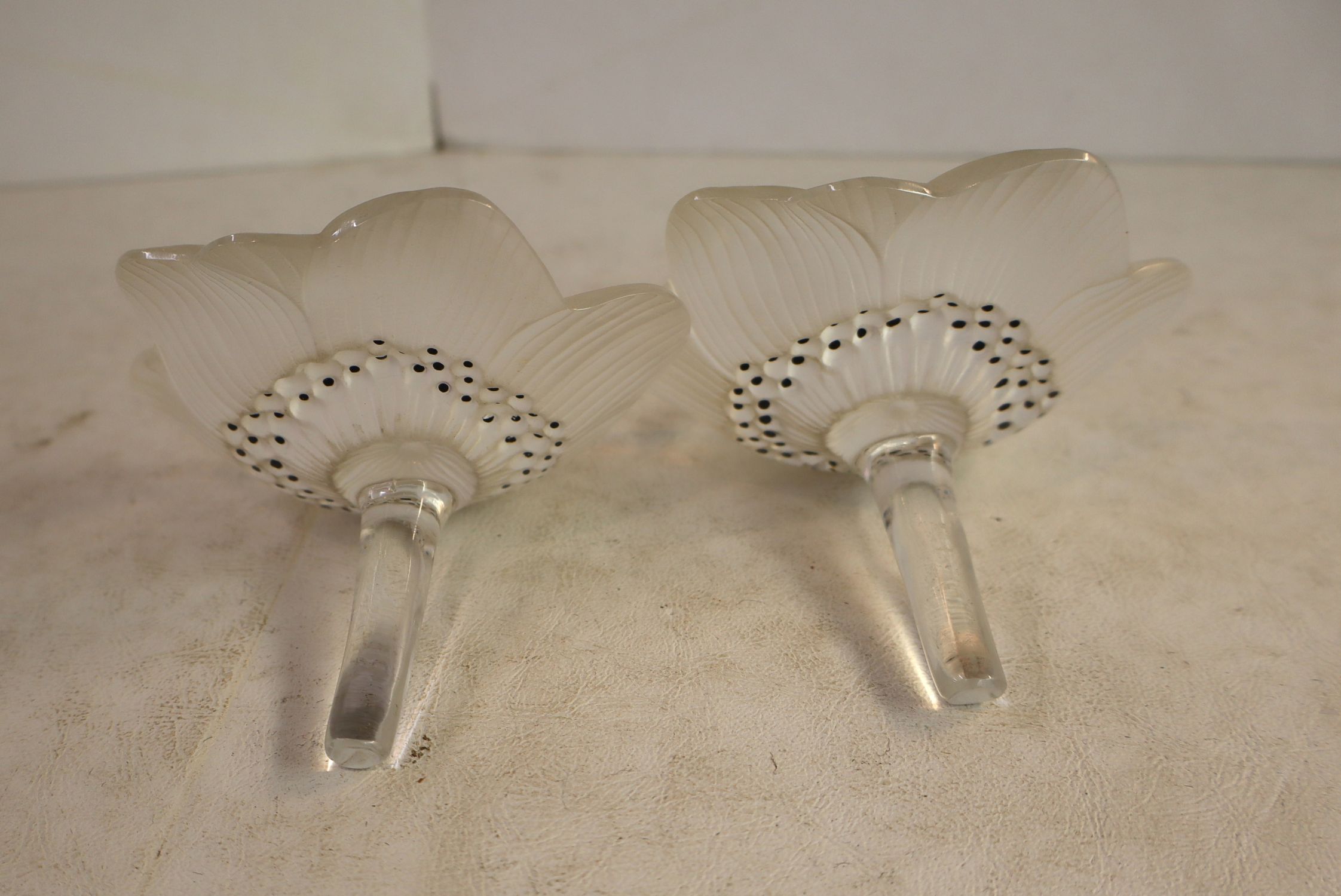2 lead crystal satin finish flowers