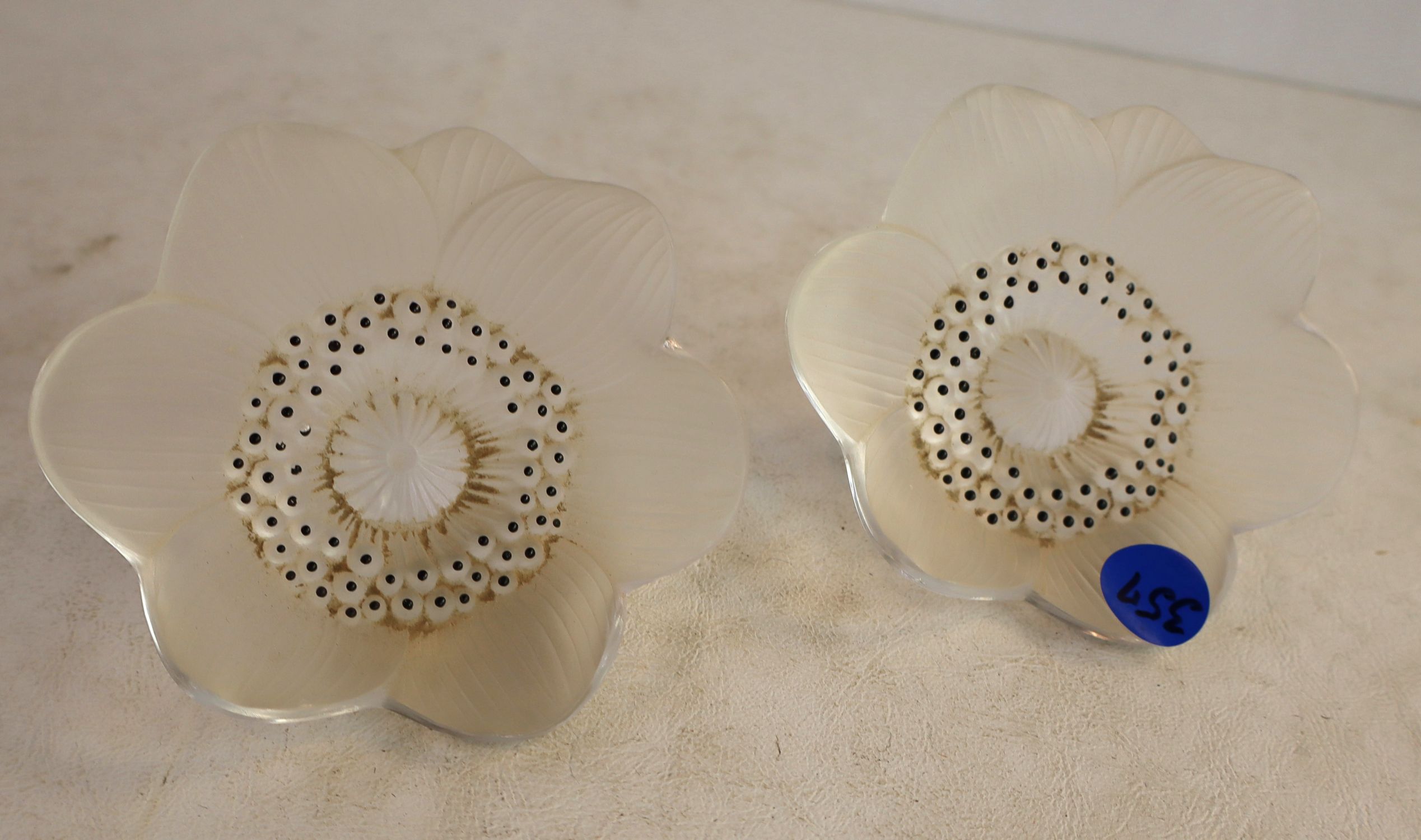 2 lead crystal satin finish flowers