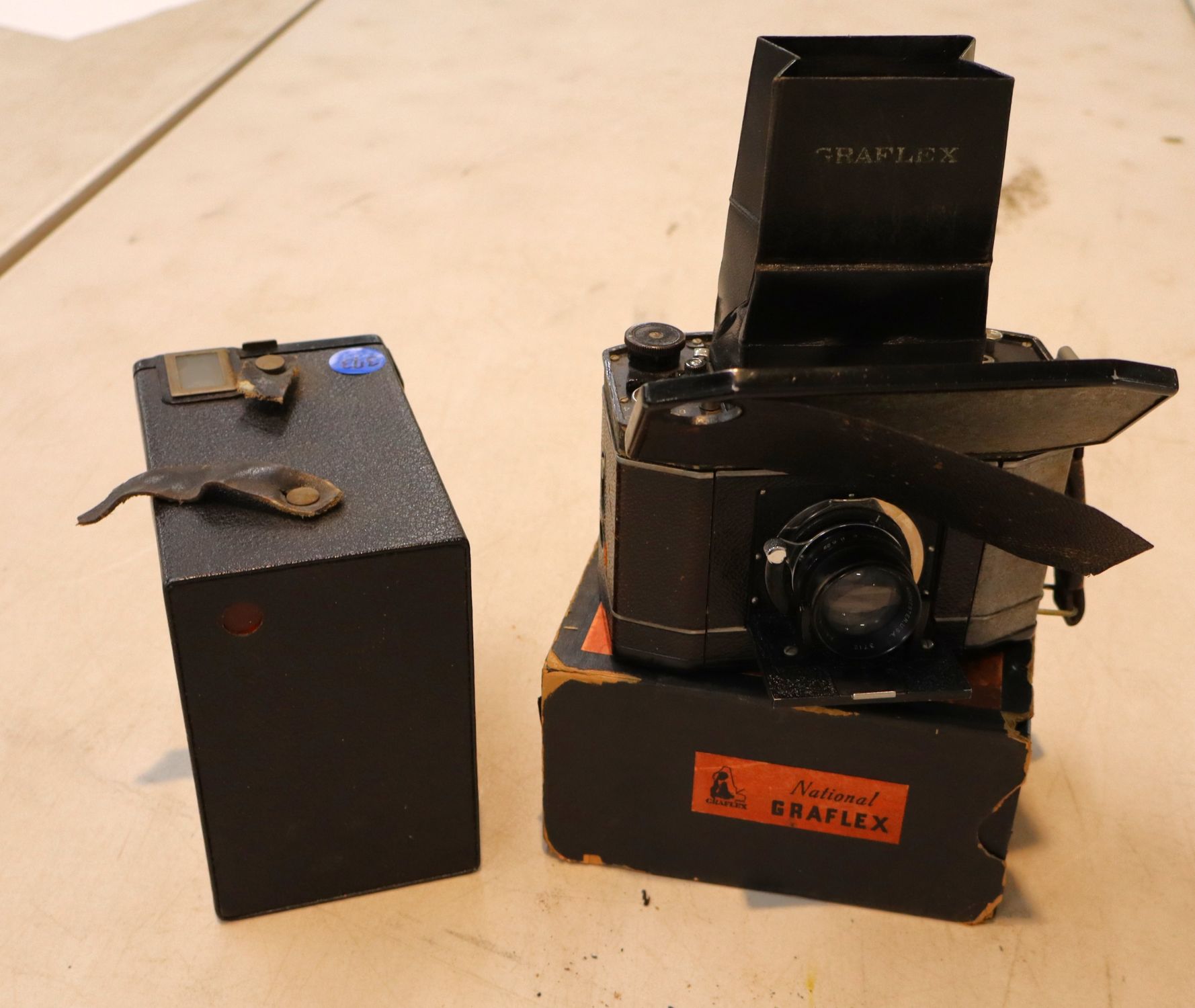 Antique Kodak Brownie Camera National Graflex Box
