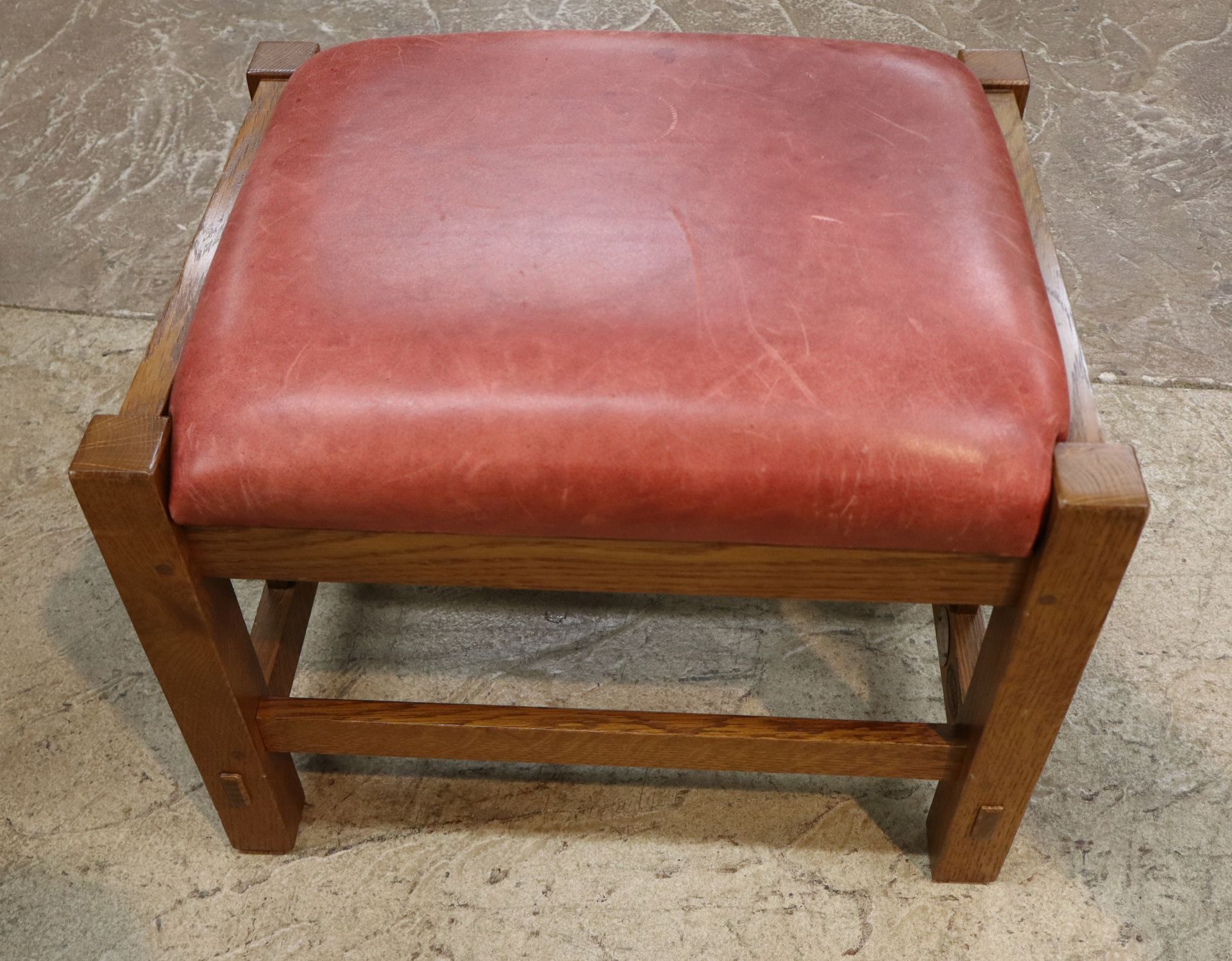 Stickley mission leather oak slat sides footstool