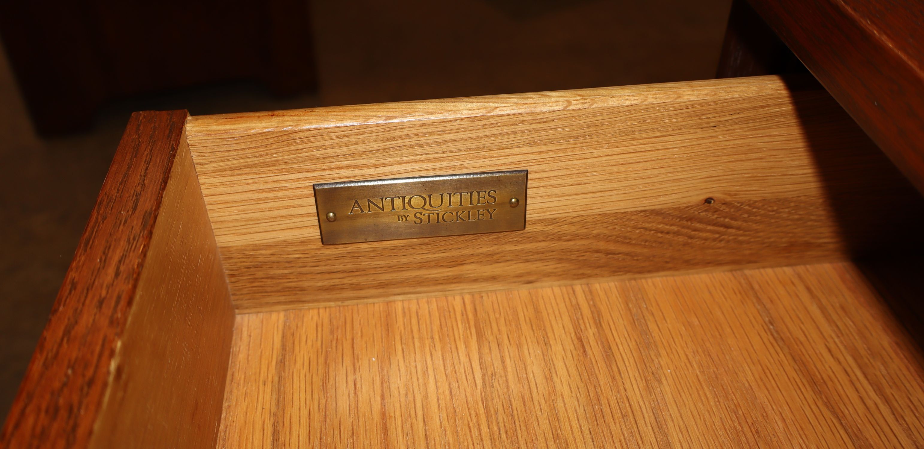 Stickley mission oak one drawer side table