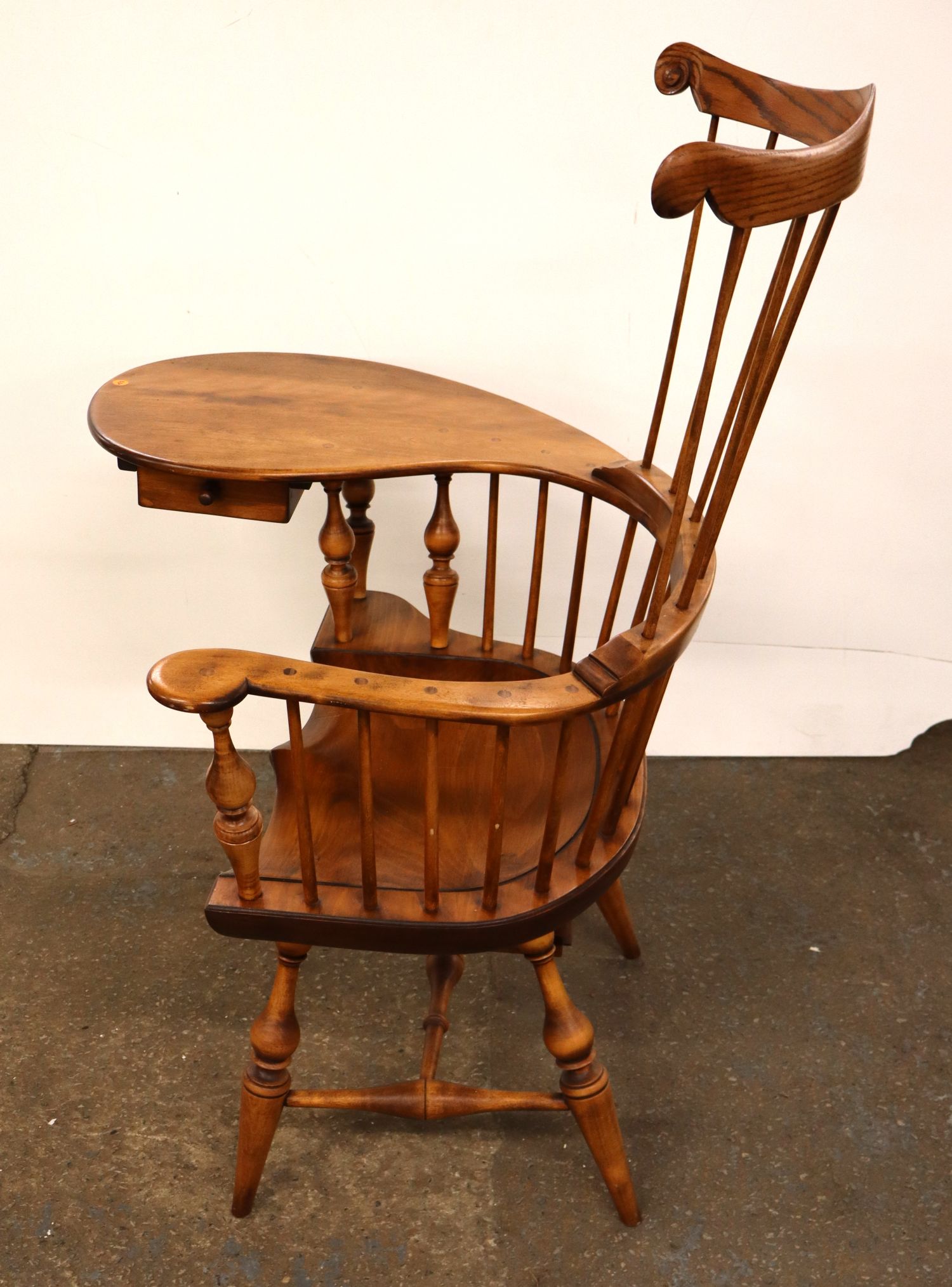 DR Dimes Windsor comb back double drawer desk chair