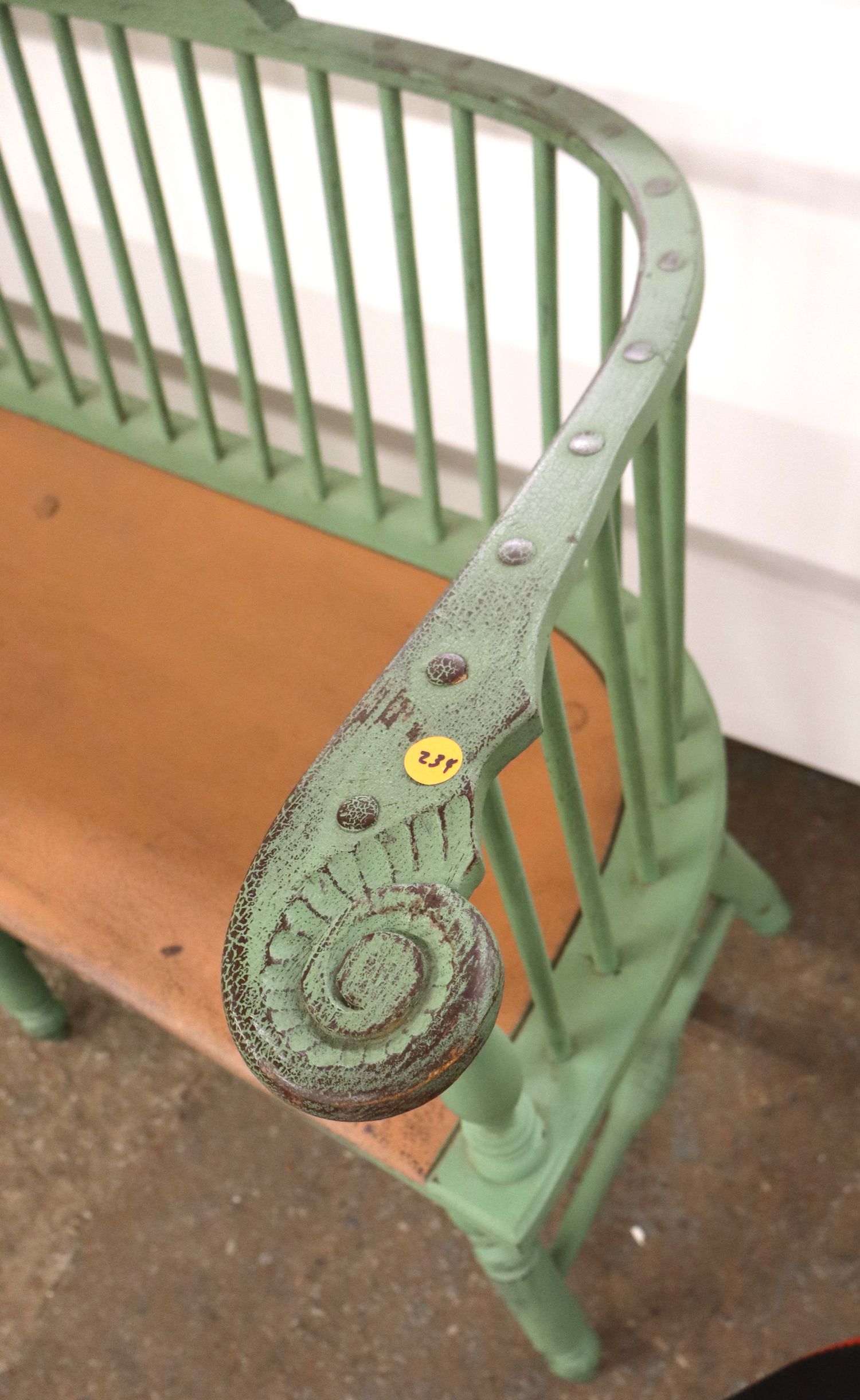 Quality Lawrence Crouse Windsor distressed bench
