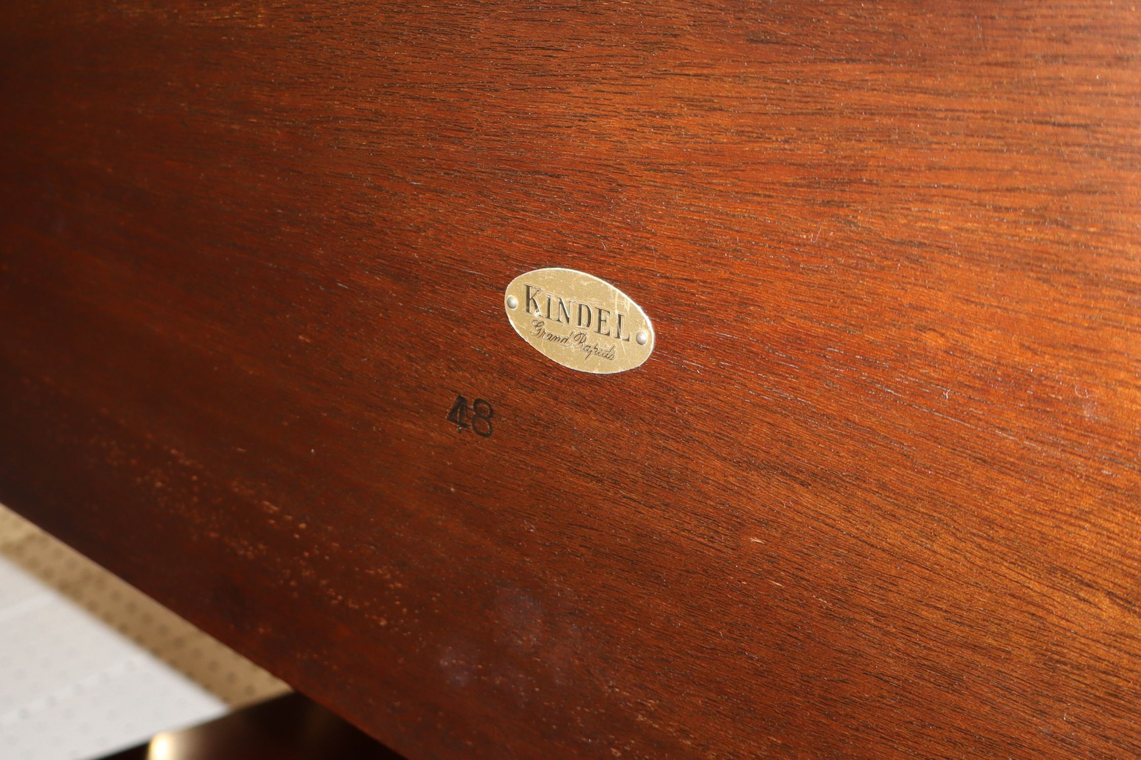 Kindel Irish Georgian Mahogany 48" Dining Table