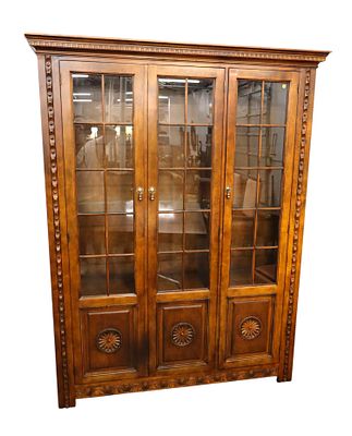 Vintage Baker Furniture 3-Door Maple China Cabinet. Vintage Baker Furniture 3 door bookcase / 