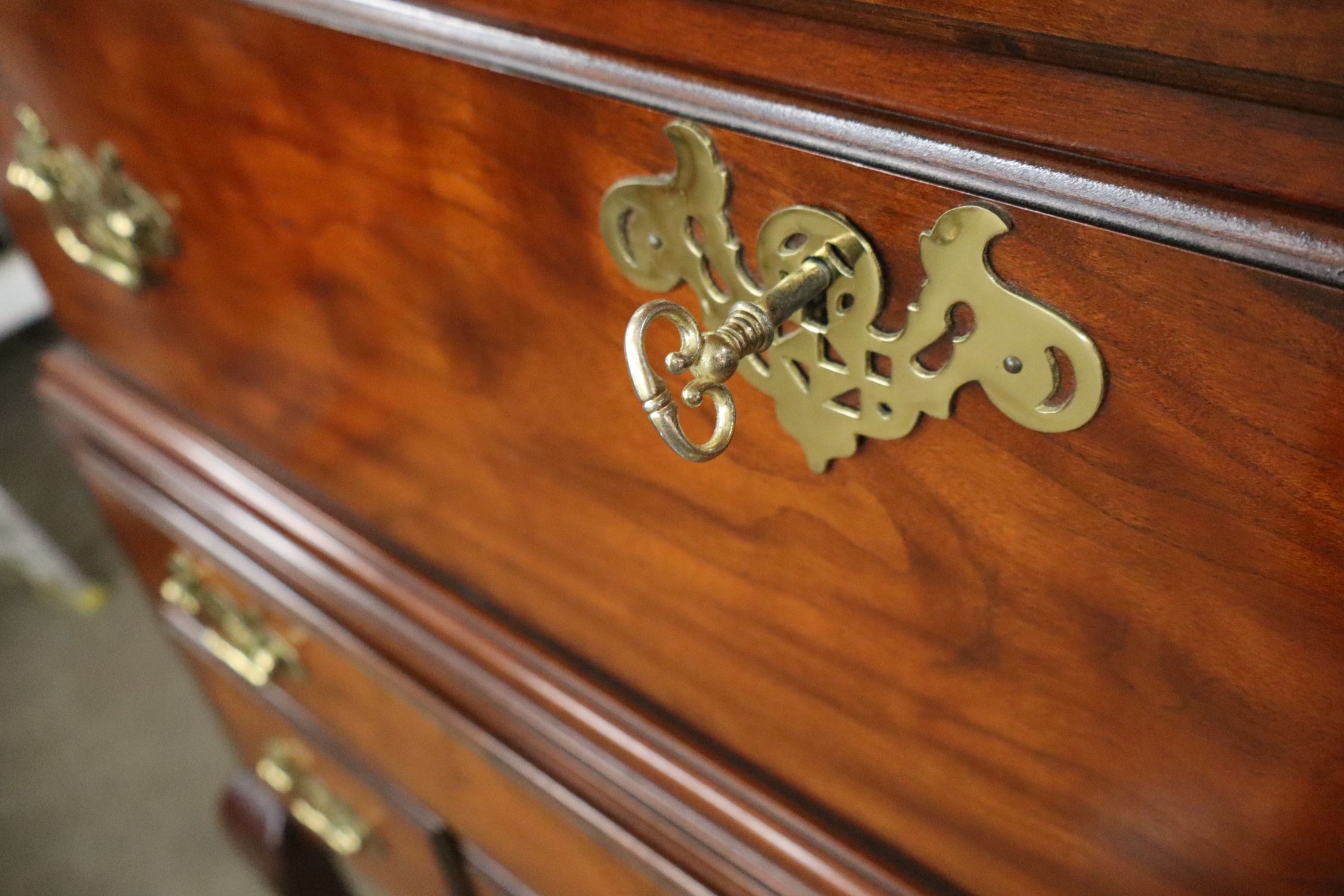 Kindel Cherry Queen Anne 11-Drawer Highboy