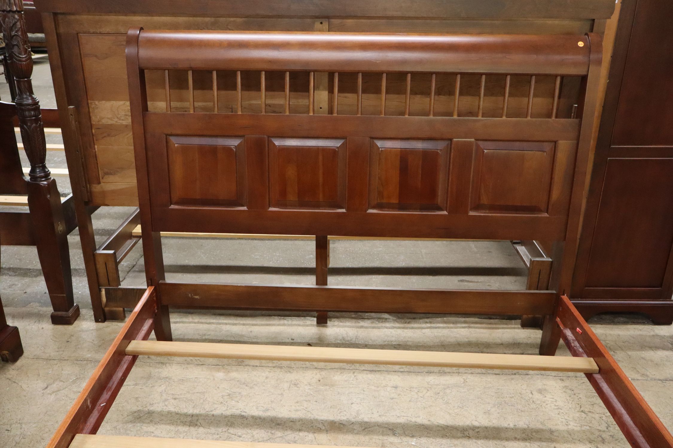 Country Cherry Queen Panel Bed Footprint 50.5"h