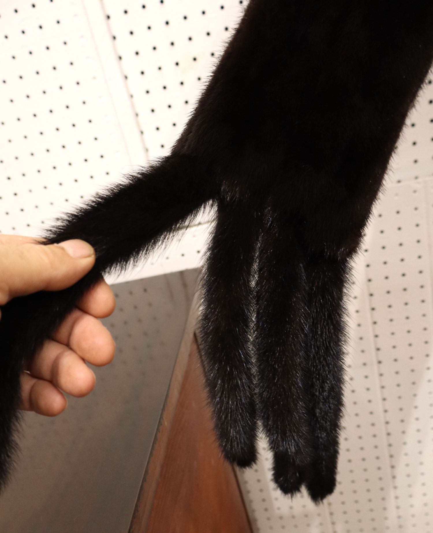 Vintage Genuine Mahogany Mink Fur Multi Tail Scarf