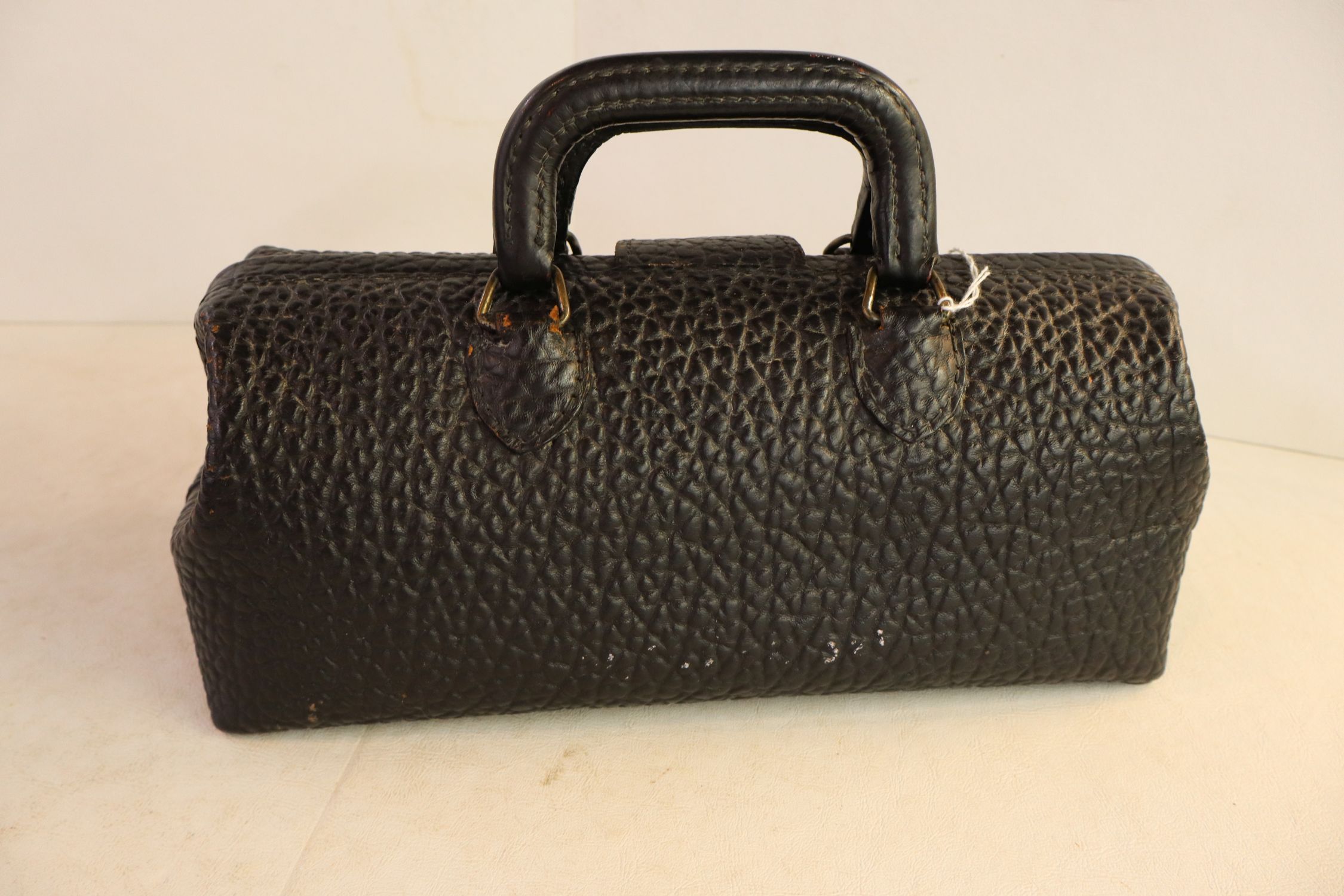 Antique Lilly Leather Doctors Bag HG Schwartz MD 14