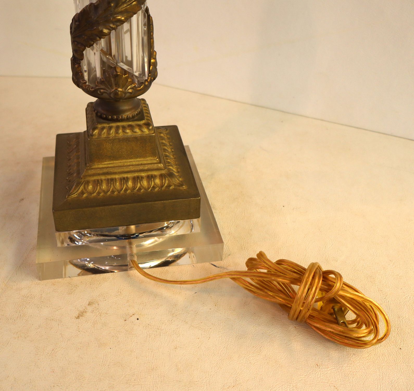 Vintage crystal metal wrapped table lamp