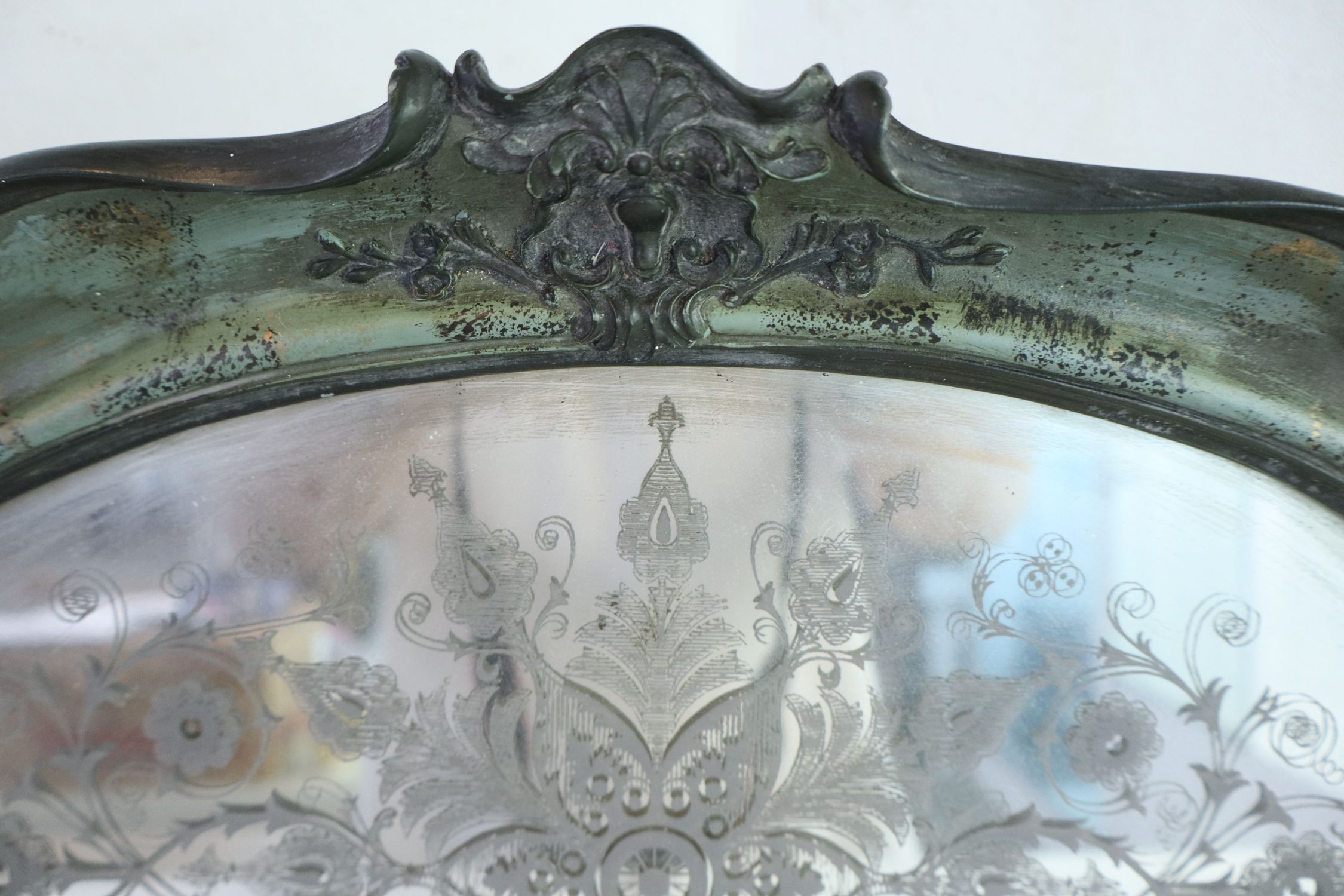 Antique style Italian dresser top mirrored tray