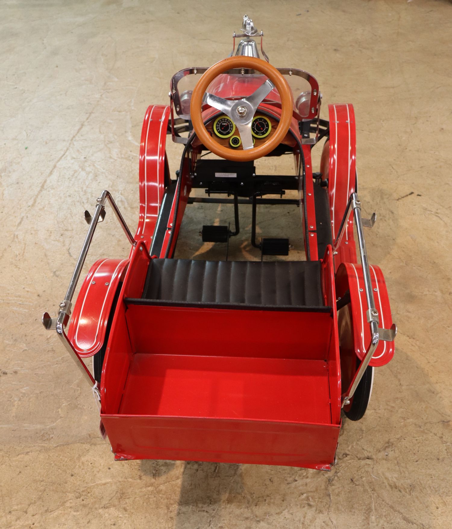 Retro City Fire Dept Metal Pedal Car Morgan Cycle
