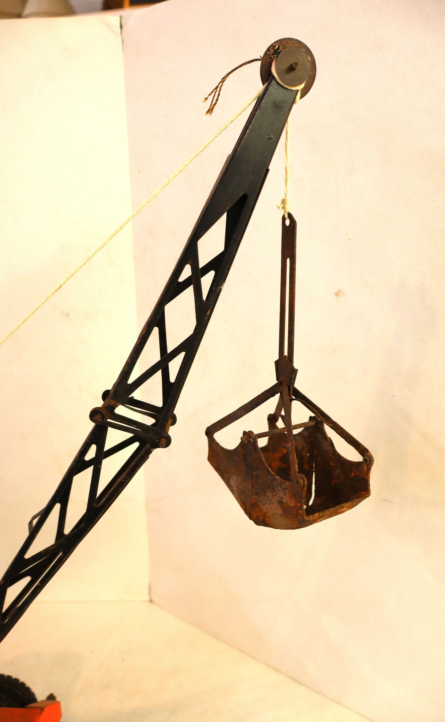 Vintage Doepke Model Toys Pressed Steel Unit Crane
