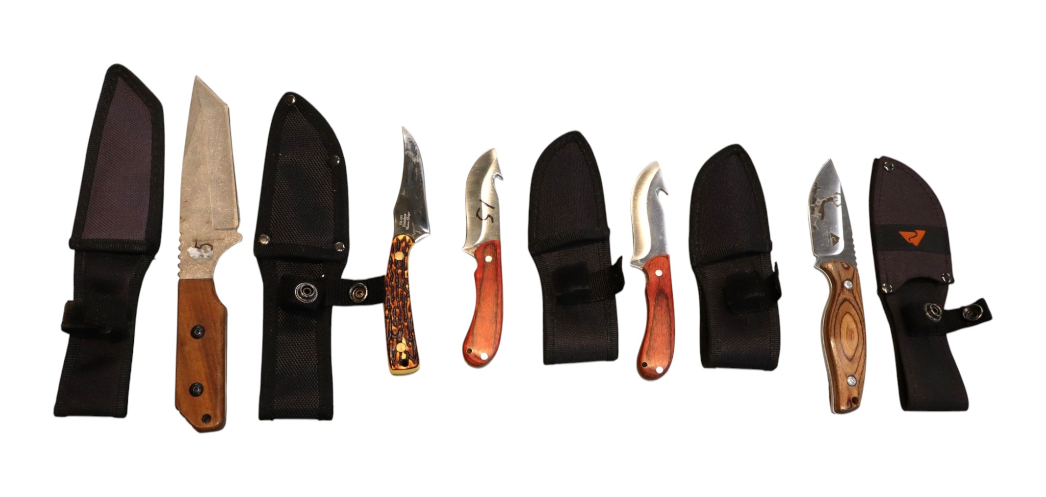 5 knives with sheaths