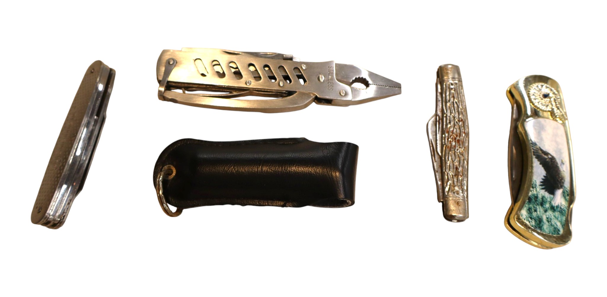 5pc lot: 3 folding pocket knives, multi tool & mace in a case