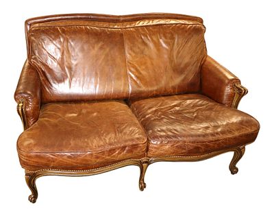 Nice VTG FR style quality 2 cushion leather love seat. Nice vintage French style quality 2 