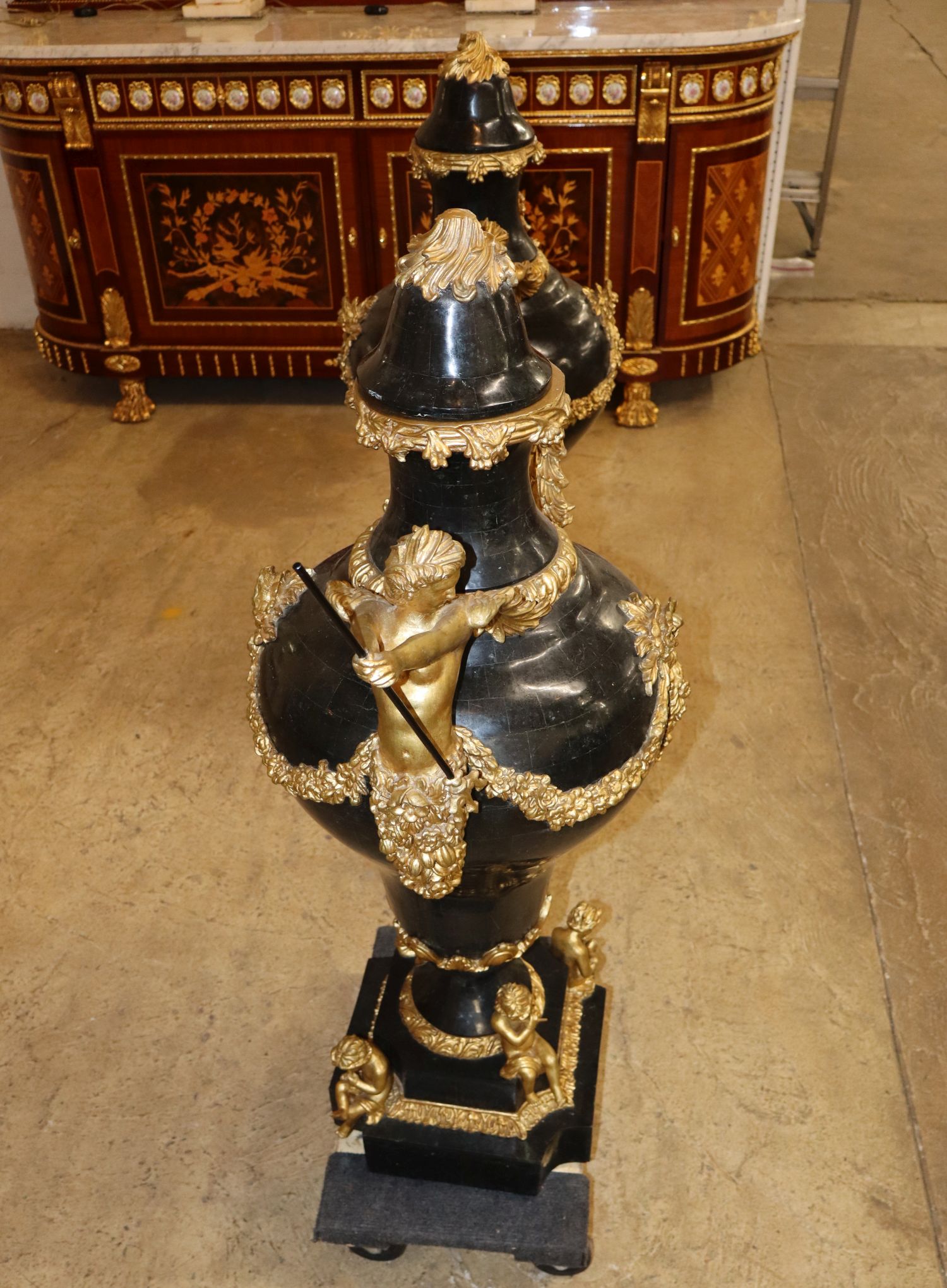 PR laminate marble urns manner Maitland Smith