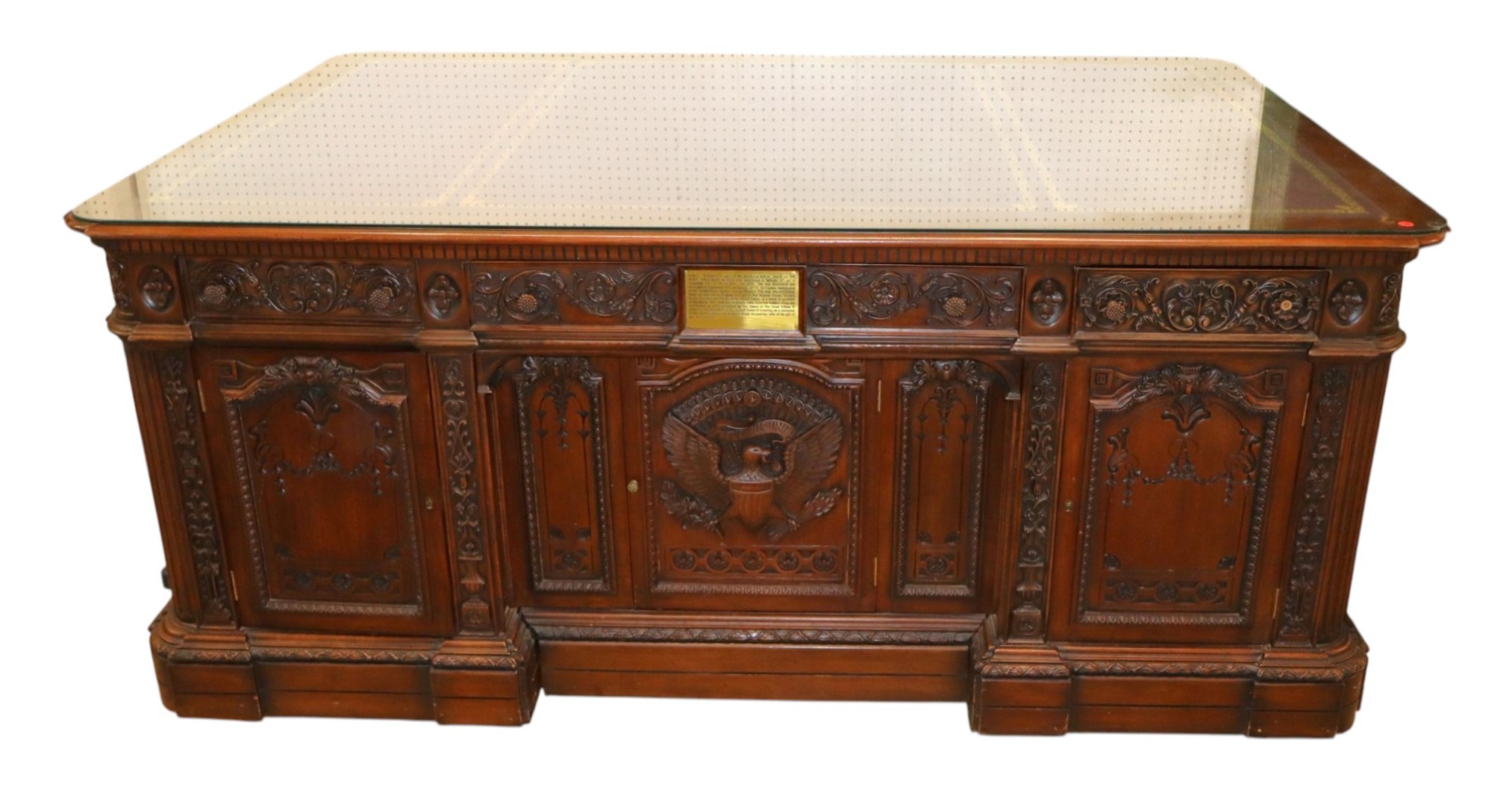 Vtg Presidential Resolute desk, great leather top