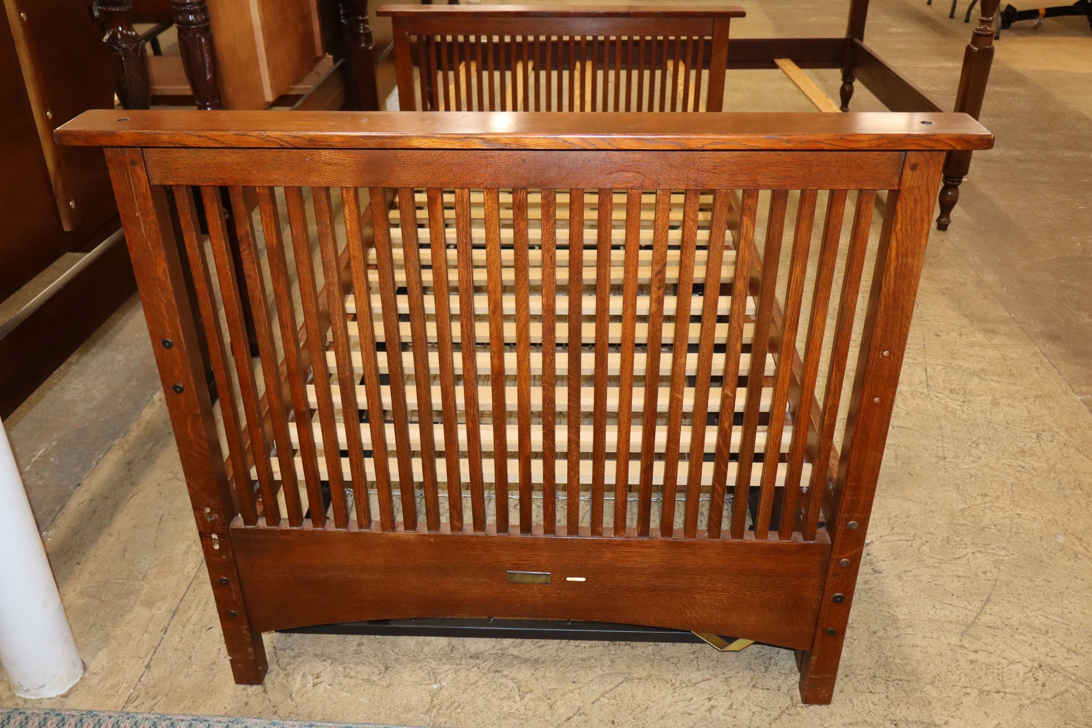 Stickley mission oak slat side day bed, original finish